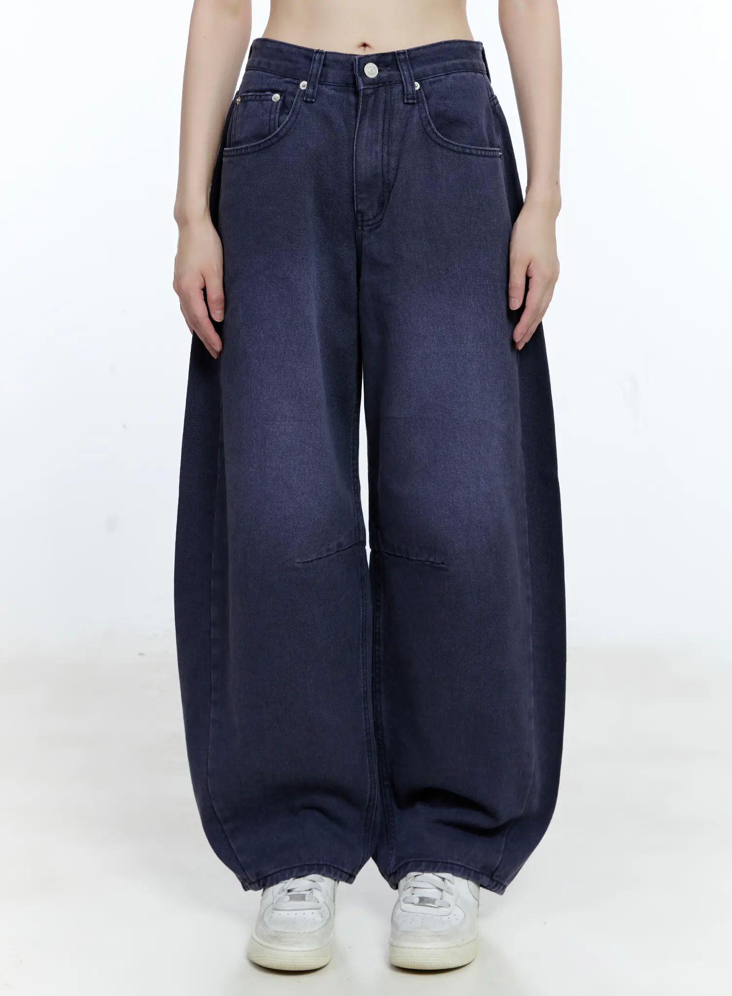 Jaeyoung Washed Wide-Leg Jeans CG507