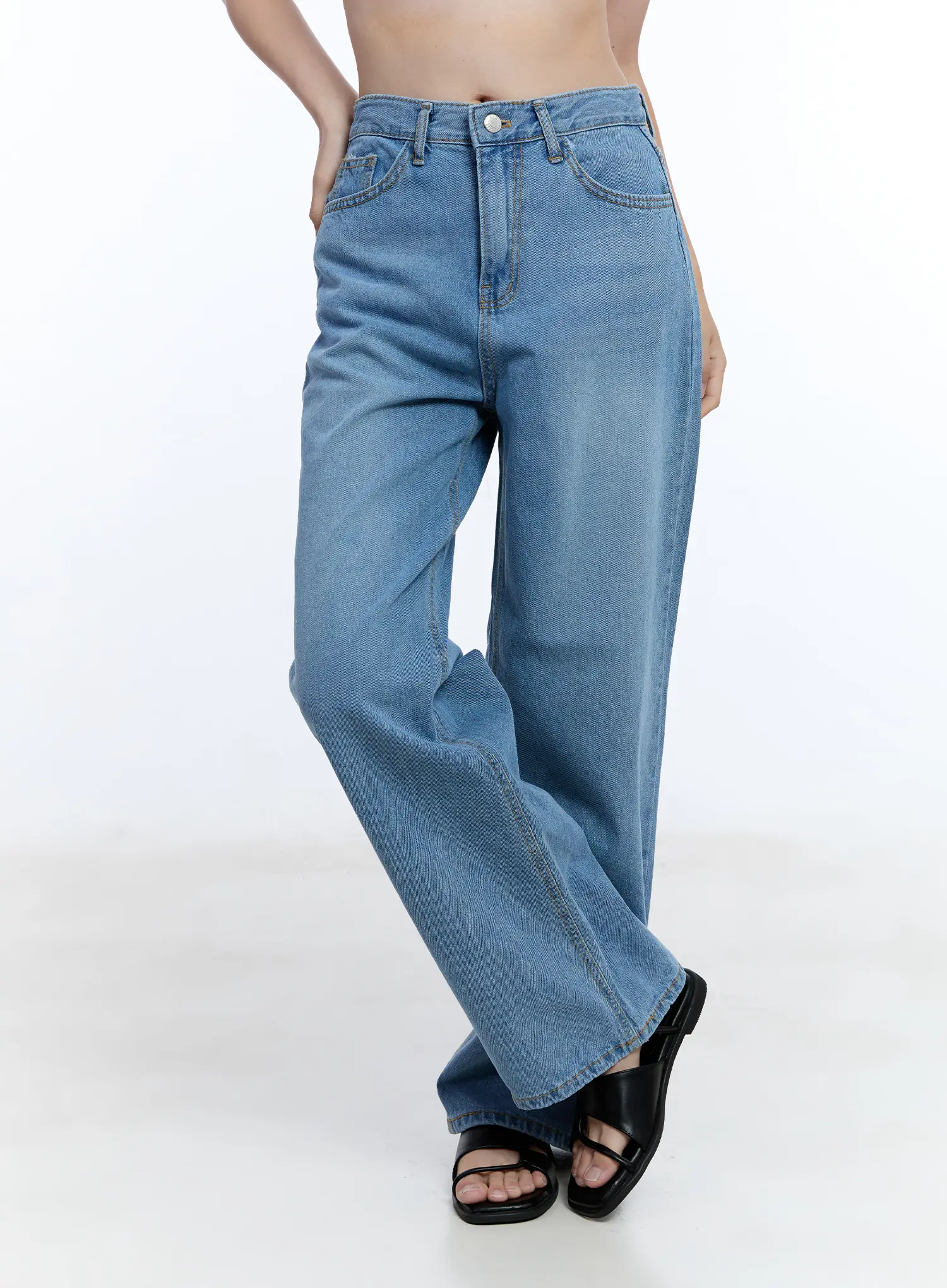 Jisoo Straight-Fit Jeans CU513 - Image 9
