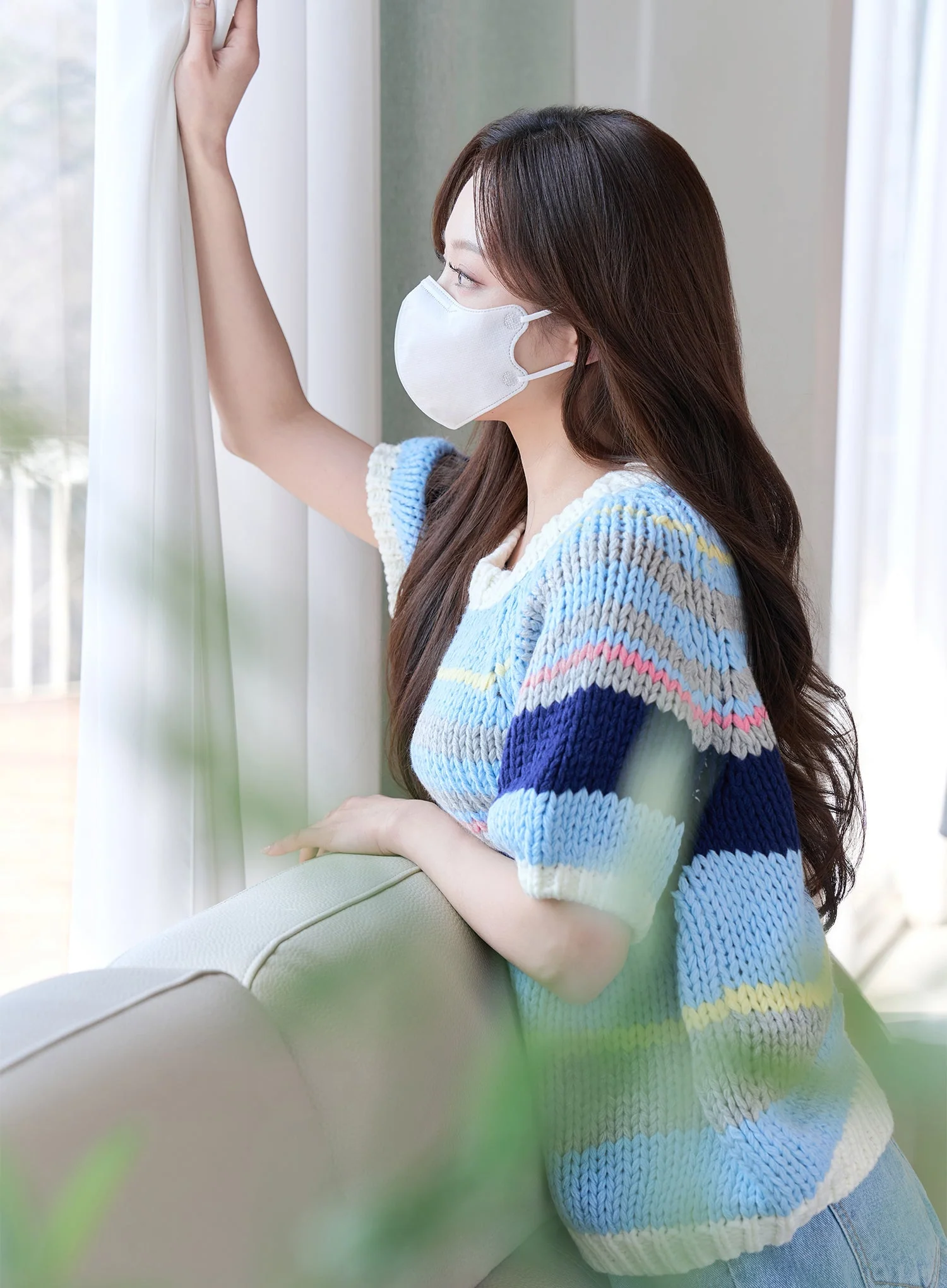 KF94 Contour Light Mask (10pcs) - Image 6