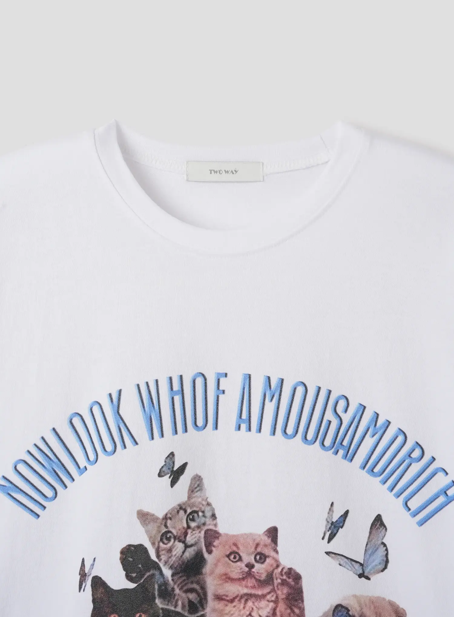 Kitty Graphic Tee IU526 - Image 6
