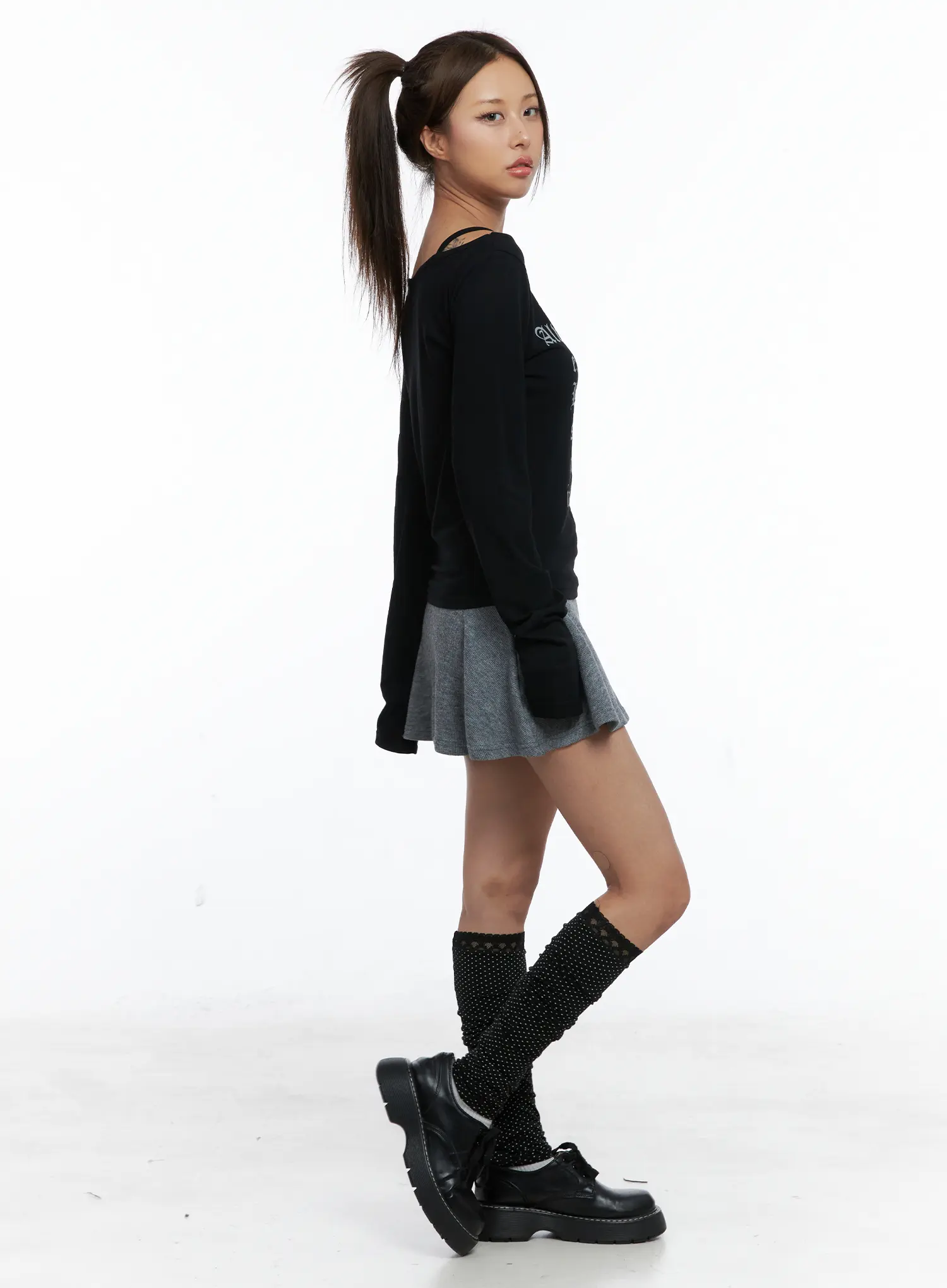 Knit Pleated Mini Skirt CS505 - Image 3
