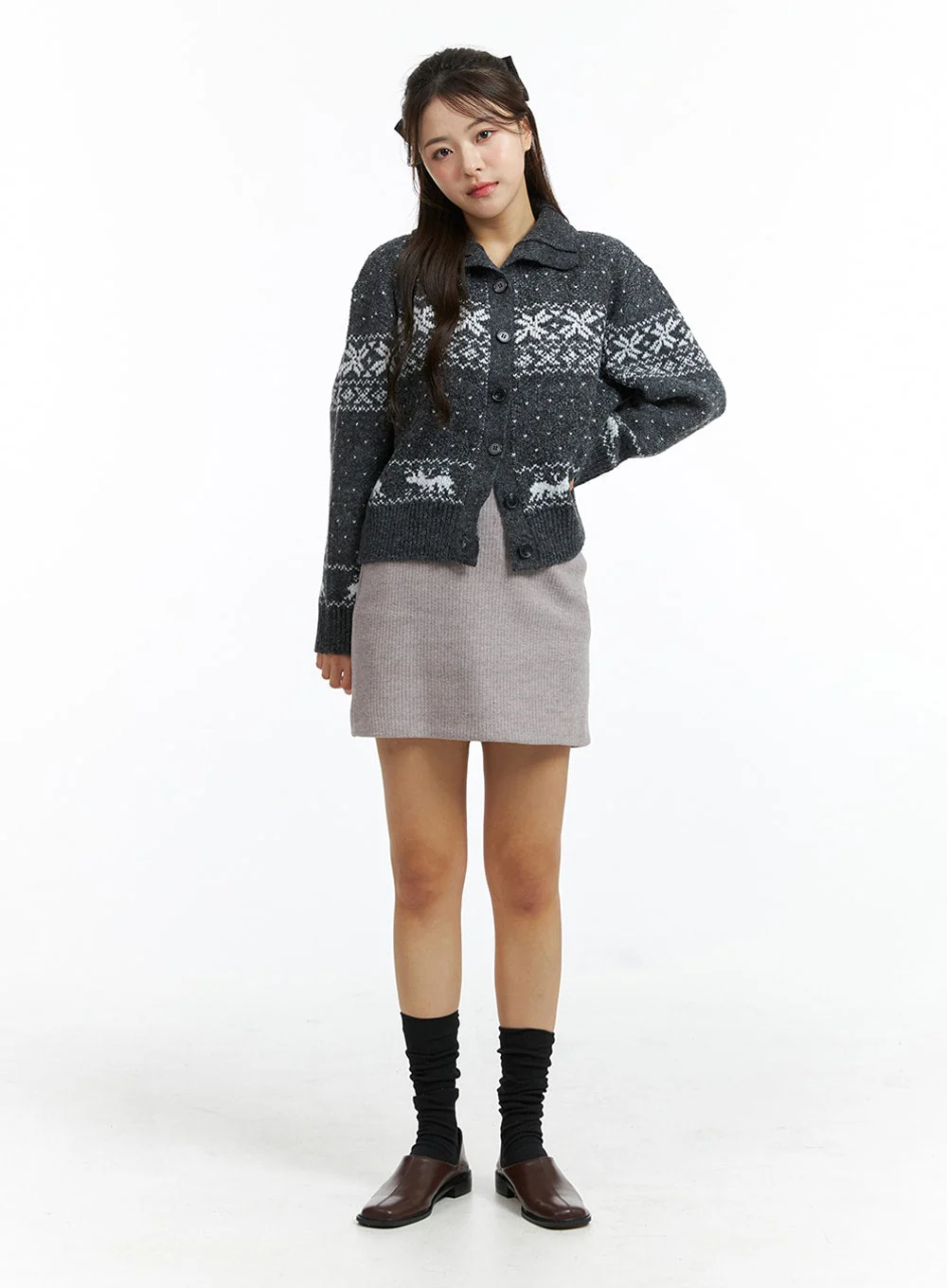 Knit Round Neck Graphic Button Cardigan OJ409 - Image 3