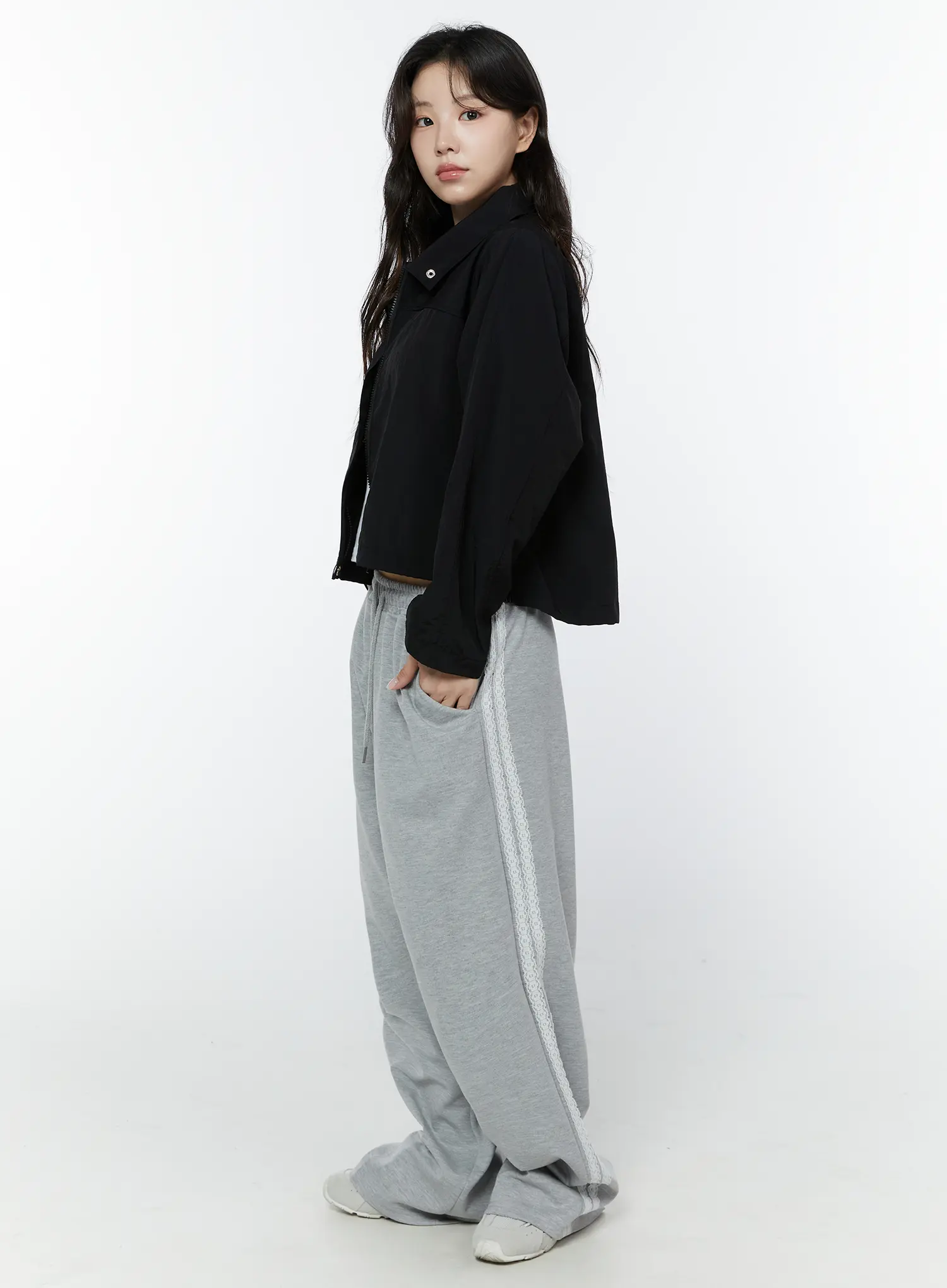 Lace Accent Wide-Leg Sweatpants IY507 - Image 6