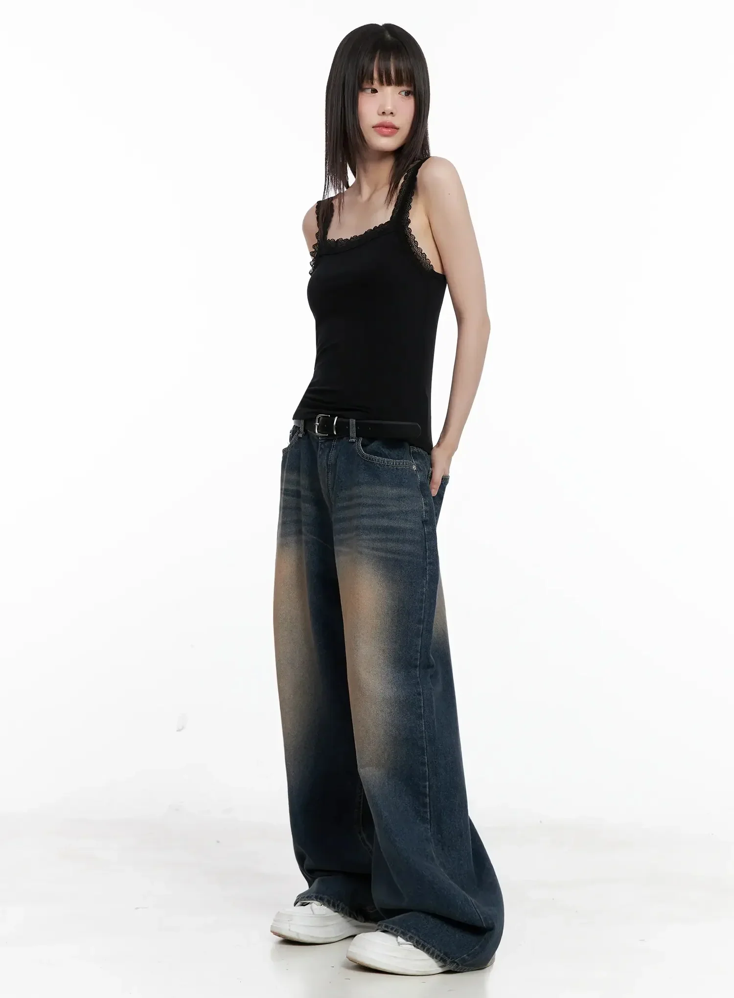 Lace-Trim Sleeveless Tank Top IL531 - Image 13