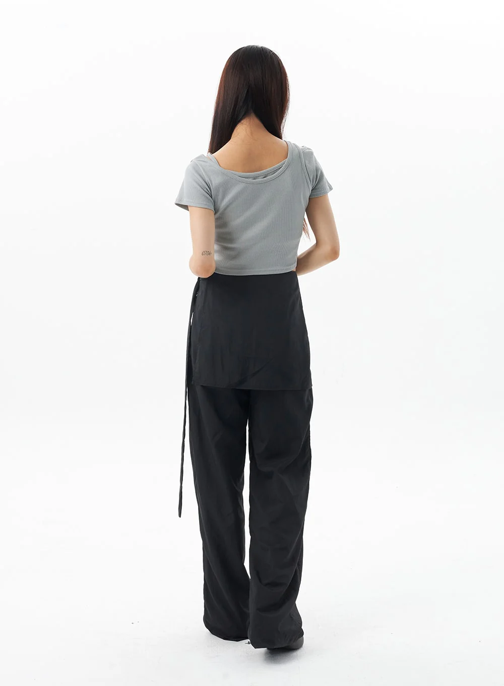 Layered Cropped Tee OU319 - Image 6