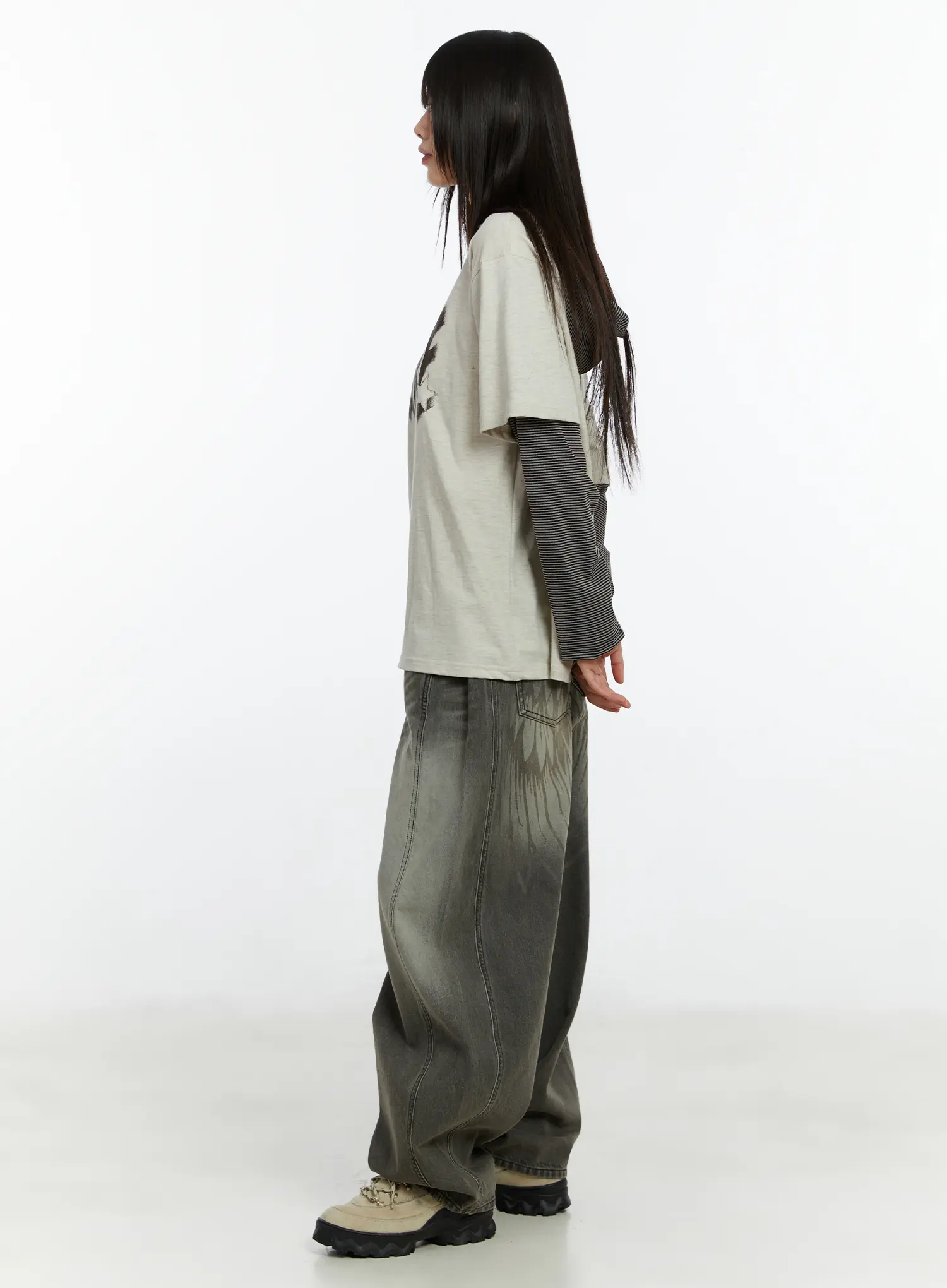 Layered Hooded Graphic Long Sleeve Top CF509 - Image 4