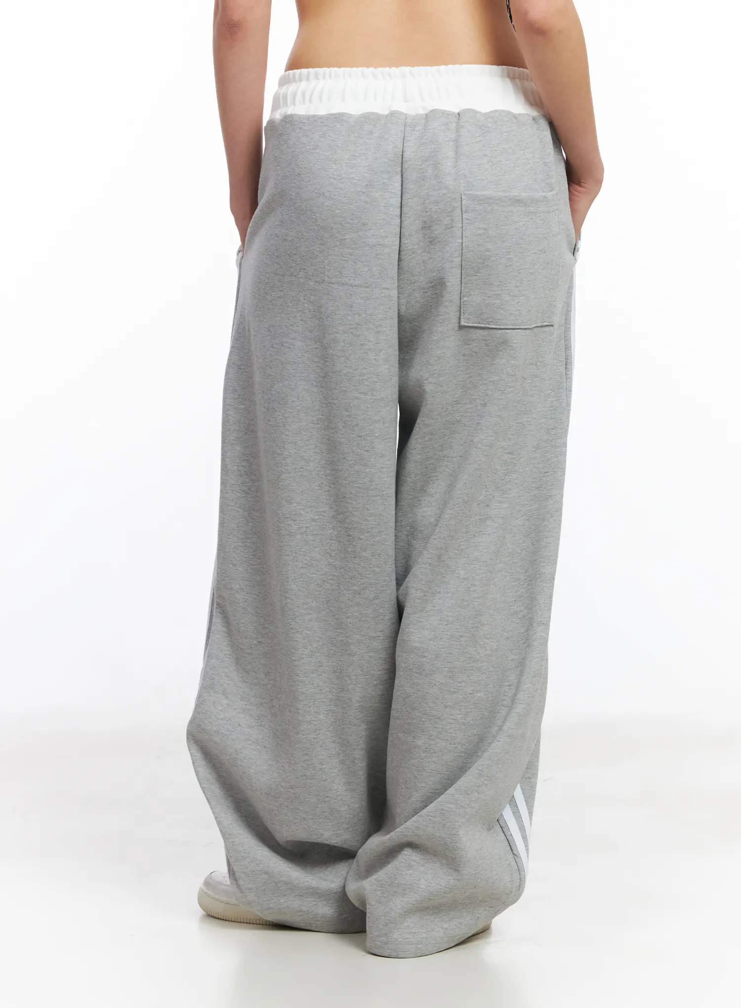 Layered Two-Tone Sweatpants CF506 - Image 7