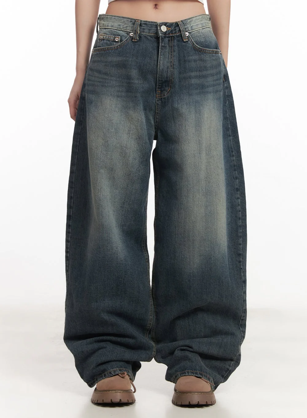 Leilani Washed Baggy Jeans CM531