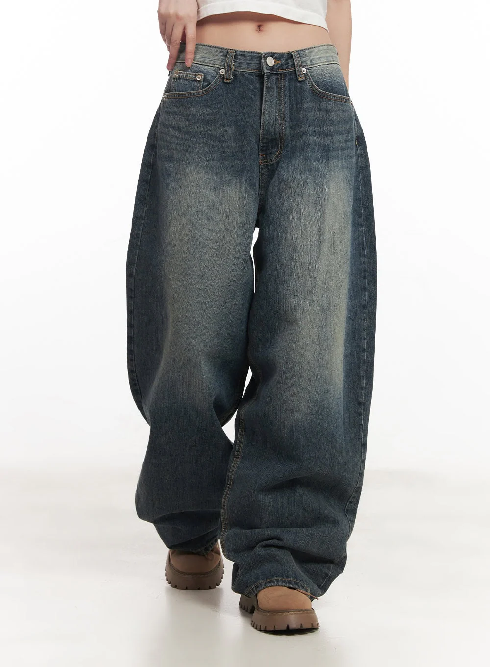 Leilani Washed Baggy Jeans CM531 - Image 9