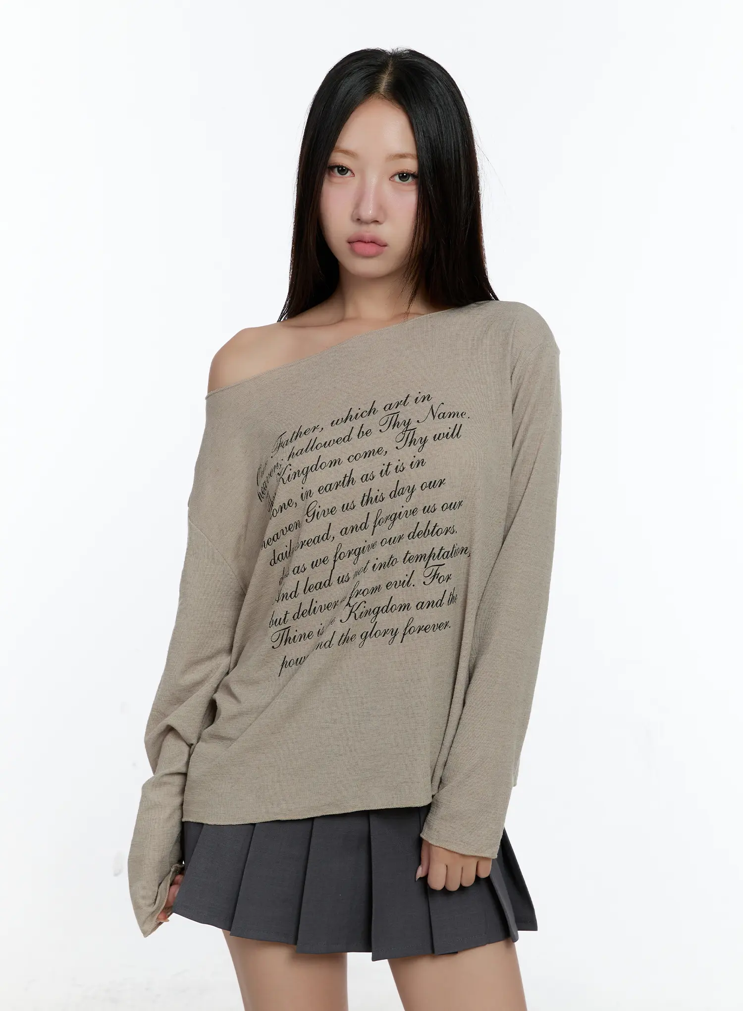 Lettering Off-Shoulder Long Sleeve CS517 - Image 10