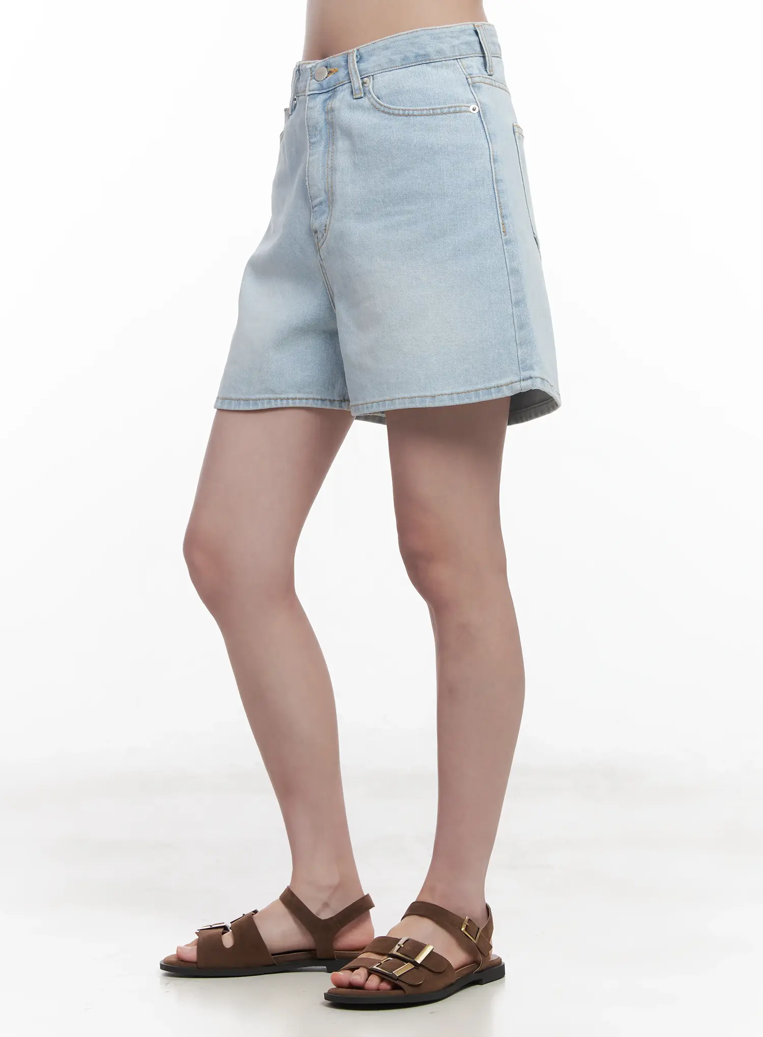 Light Wash Wide-Fit Jorts CU523 - Image 11