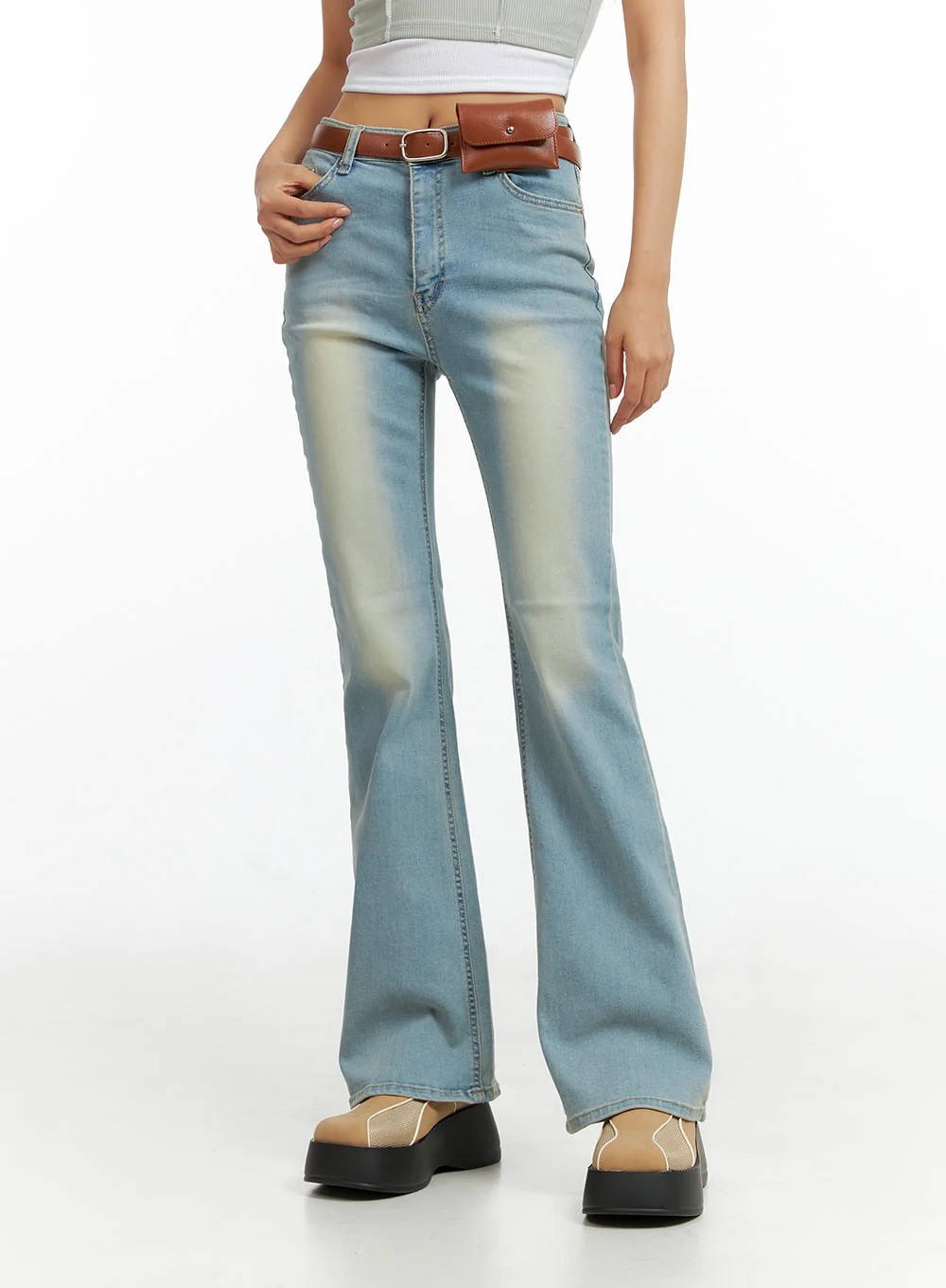 Light Washed Slim Fit Bootcut Jeans IL409 - Image 2