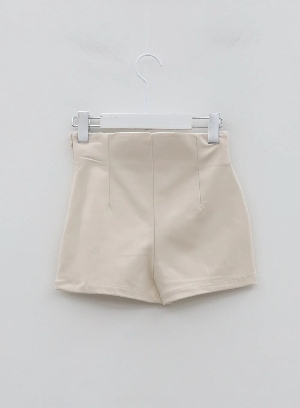 Line High Waist Half Pants IU26 - Image 18