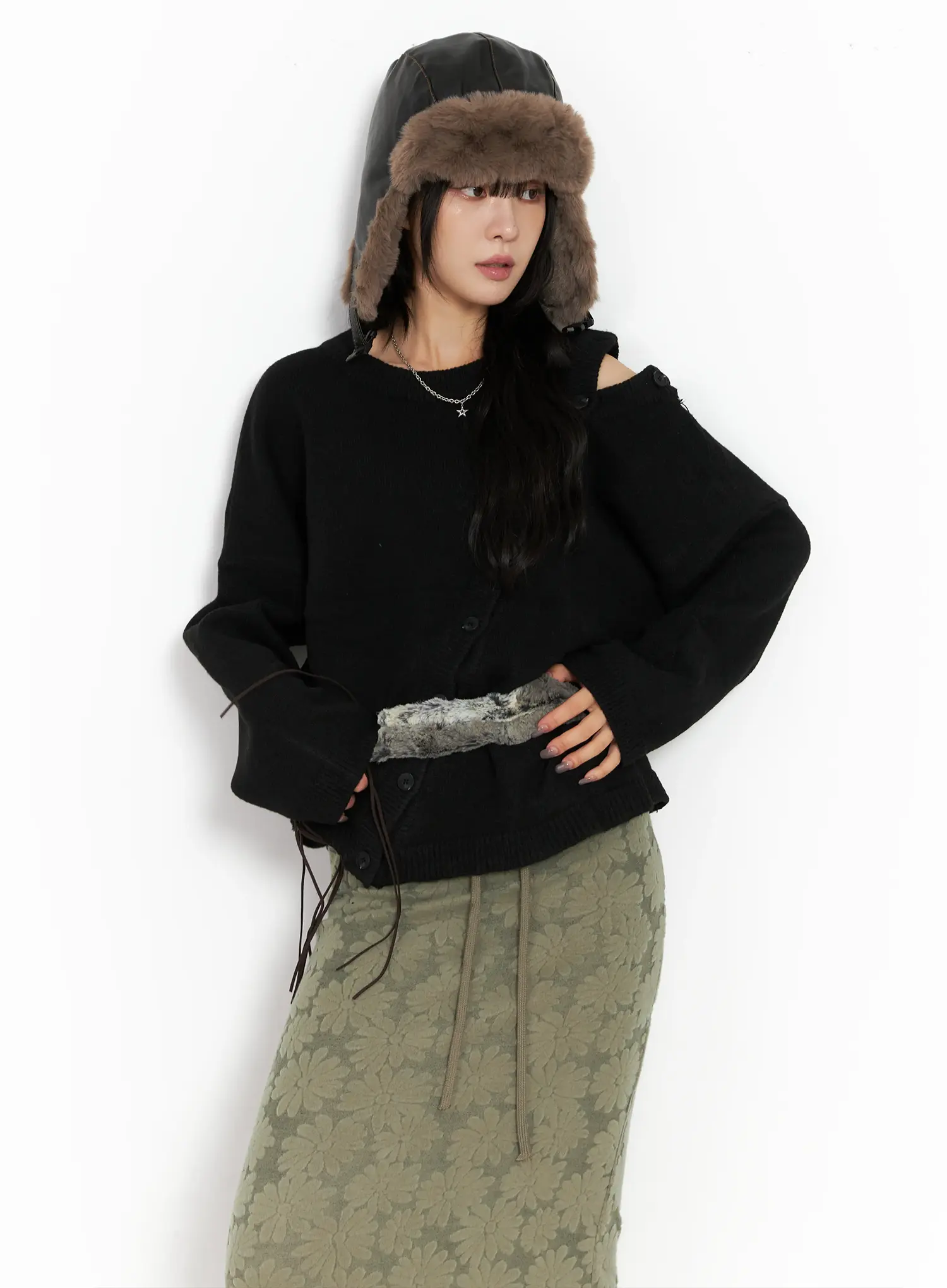 Loose Buttoned Knit Sweater CN528 - Image 2