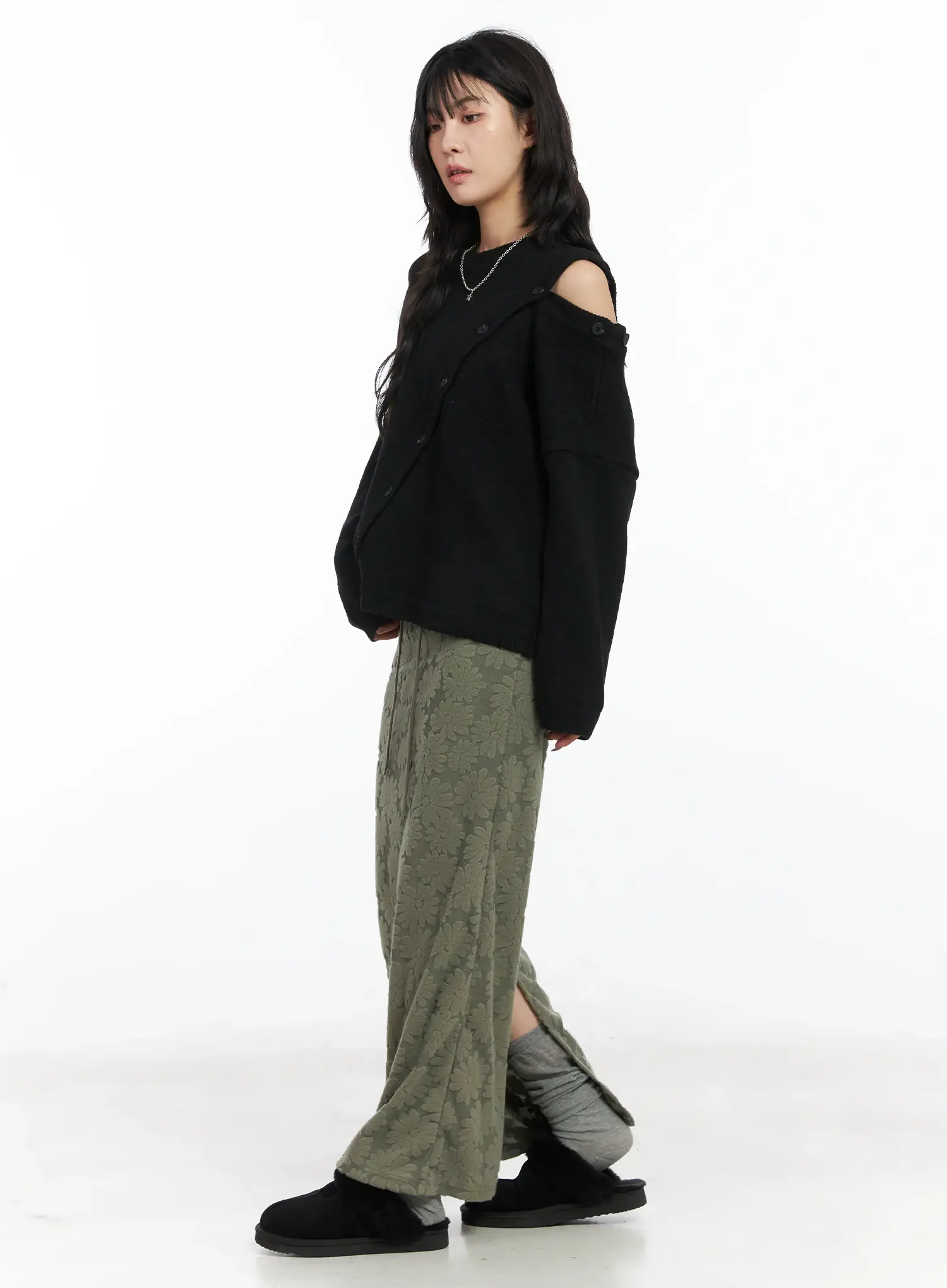 Loose Buttoned Knit Sweater CN528 - Image 8