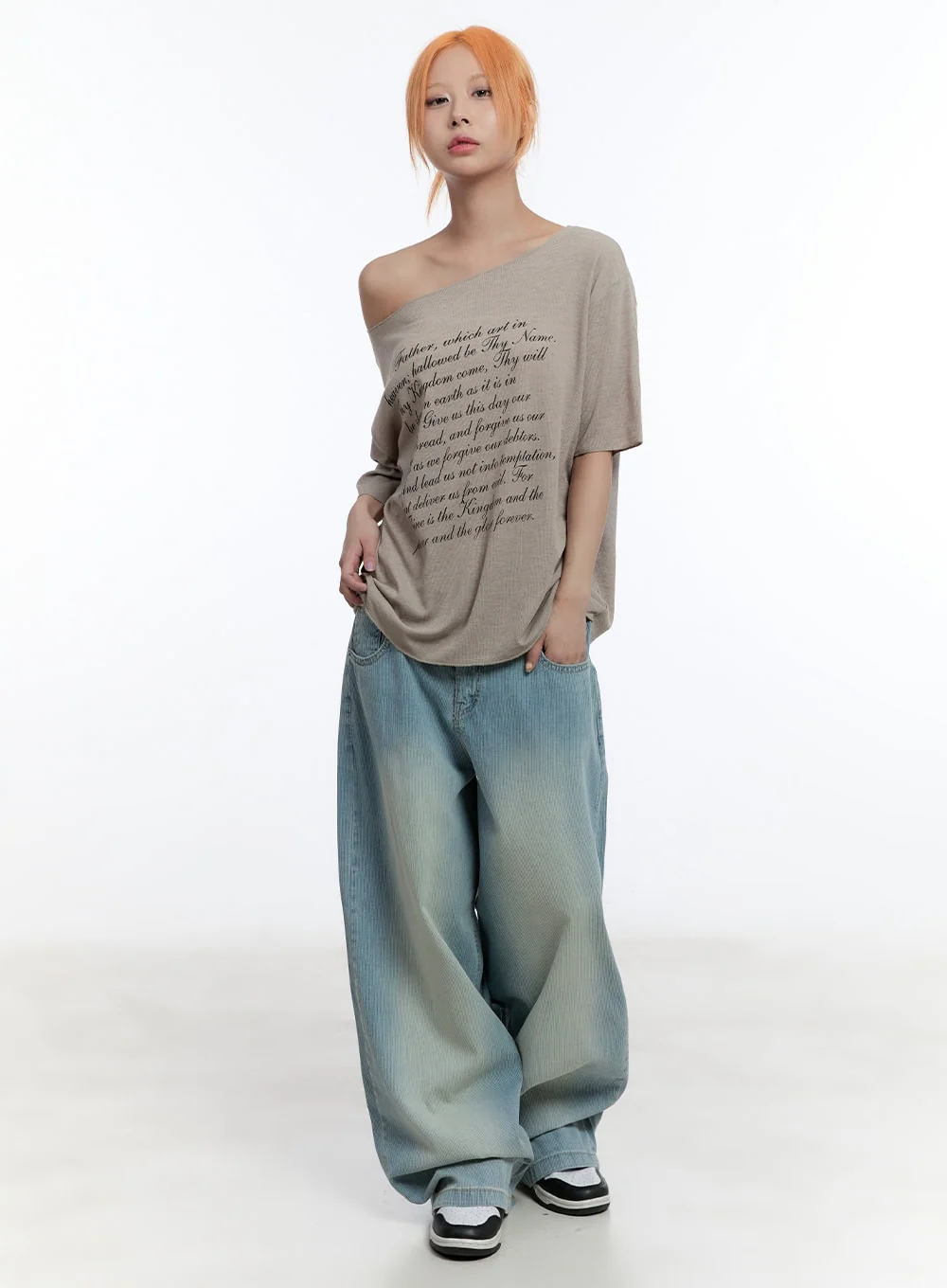 Loose-Fit Graphic Off-Shoulder Tee CU502 - Image 5