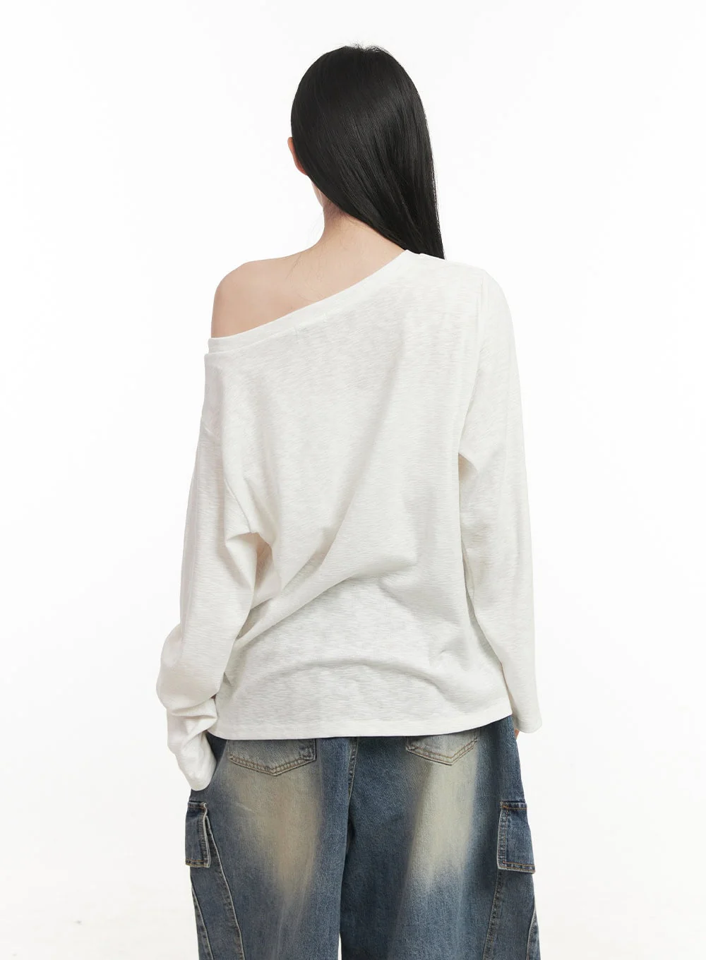 Loose-Fit Graphic One-Shoulder Top CF514 - Image 6