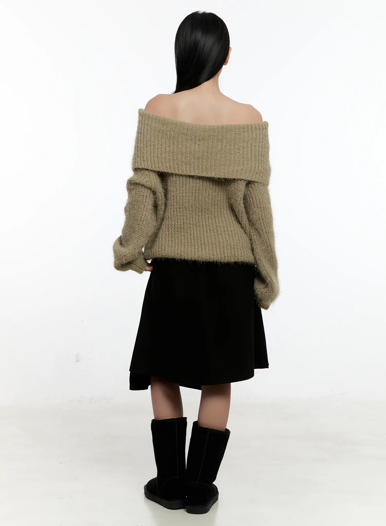 Loose Fit Off-Shoulder Knit Sweater CN505 - Image 5