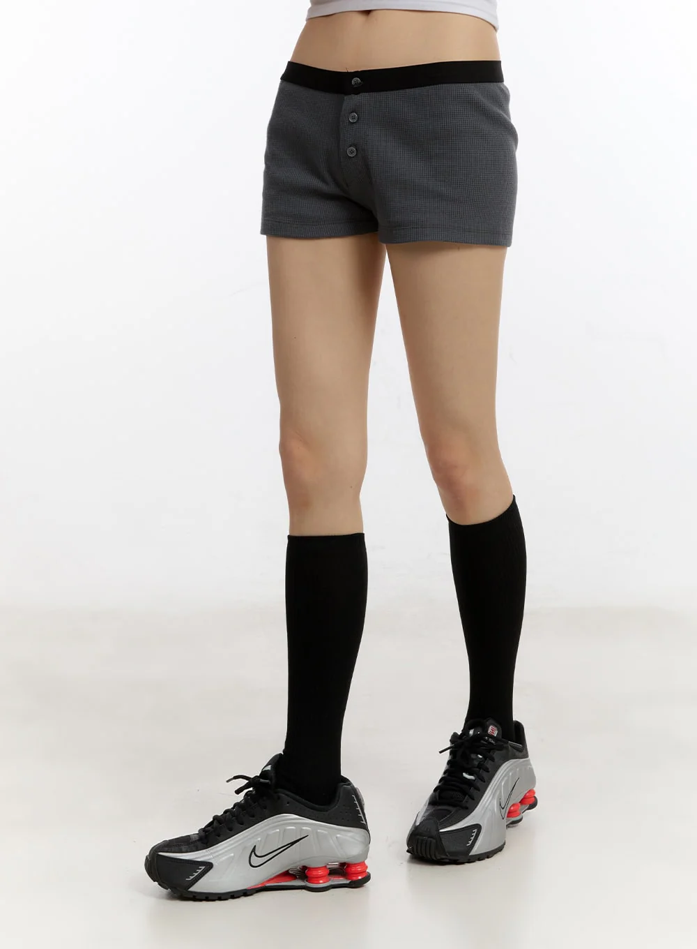 Low-Rise Buttoned Cotton Shorts CA508 - Image 10