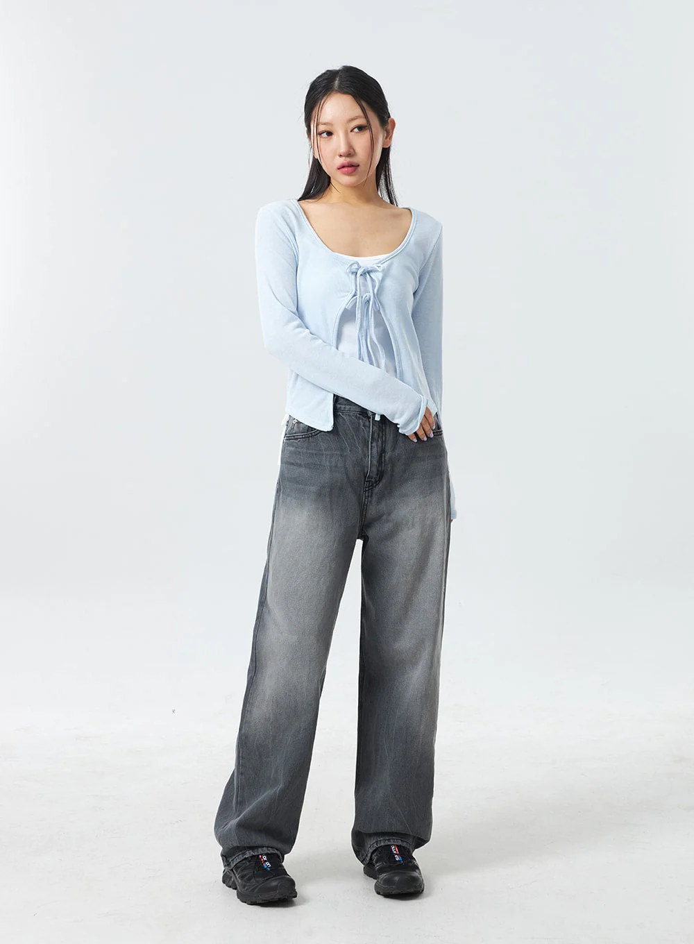 Low Rise Mid-Wash Jeans CM327 - Image 3