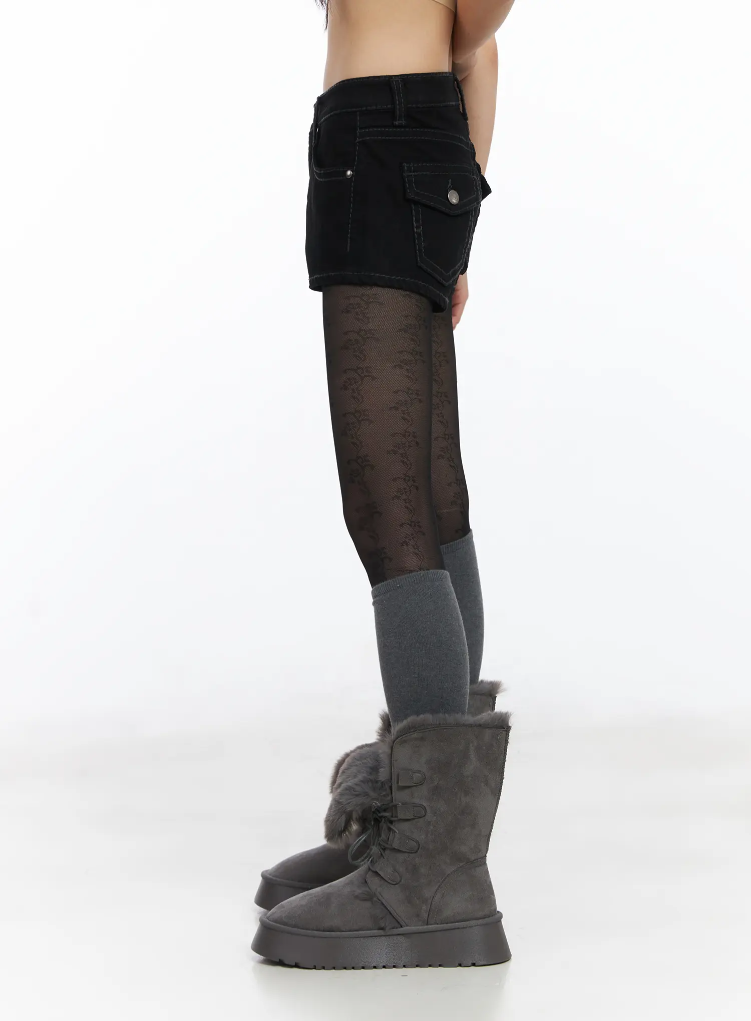 Low-Rise Short Pants CD519 - Image 5