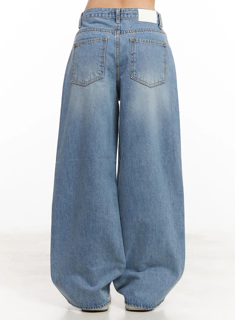 Maiva Wide-Leg Jeans IY509 - Image 11