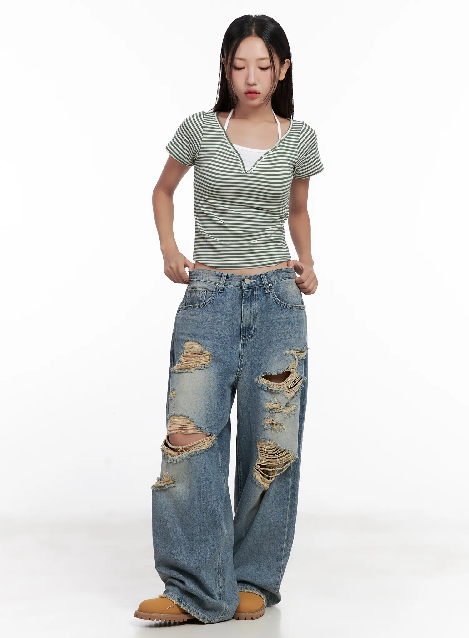 Manon Washed Distressed Wide Jeans CL518 - Image 11