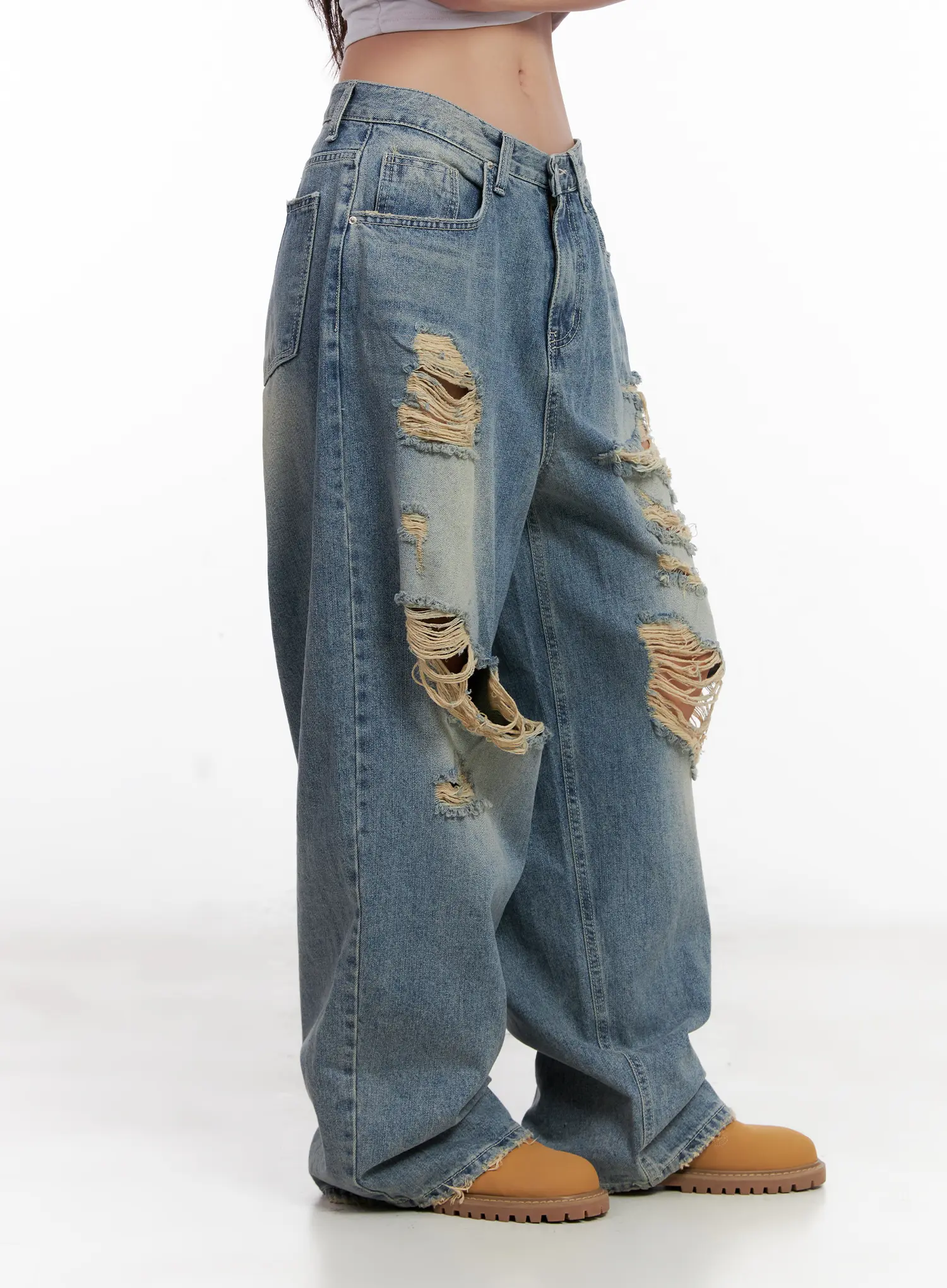 Manon Washed Distressed Wide Jeans CL518 - Image 4