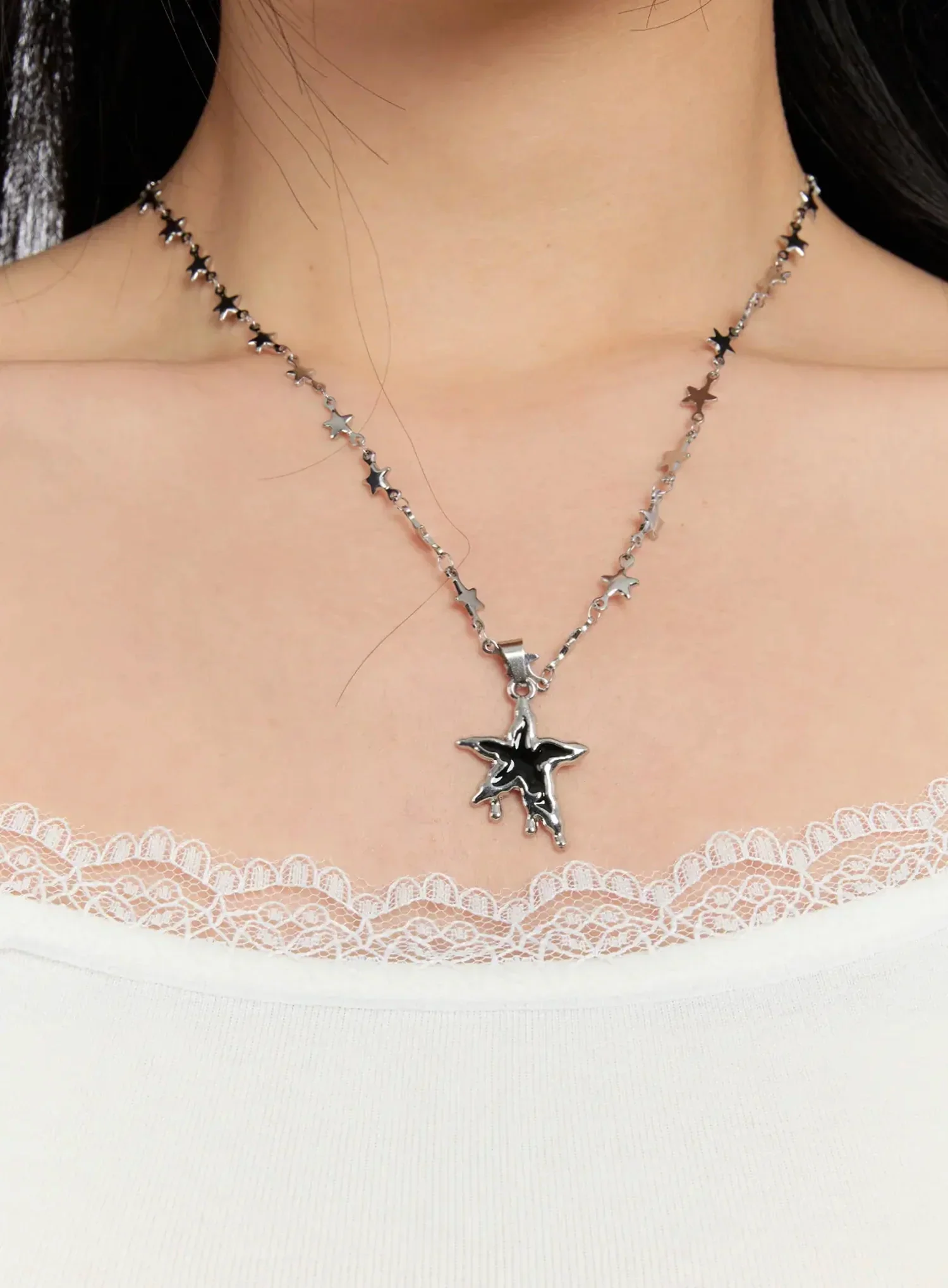Melted Star Necklace IF526