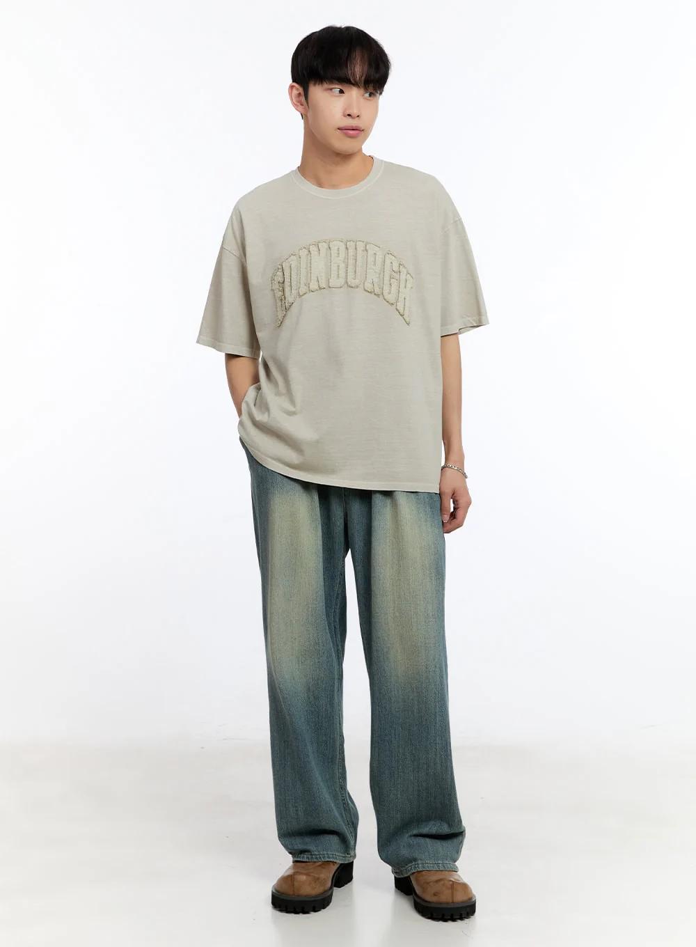 Men’s Patch Washed Oversize T-Shirt IY529 - Image 9