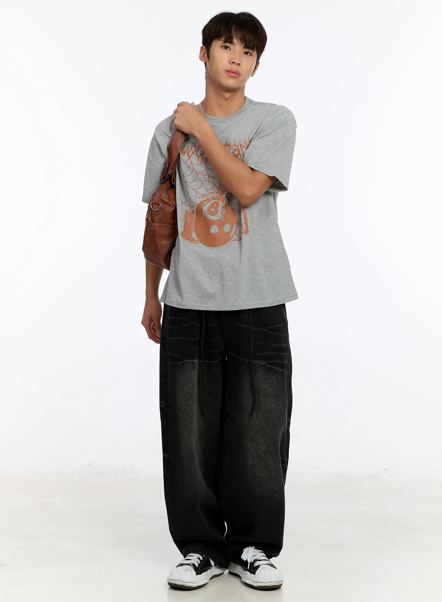 Men's 8-Ball Spider Graphic T-Shirt IM530 - Image 3