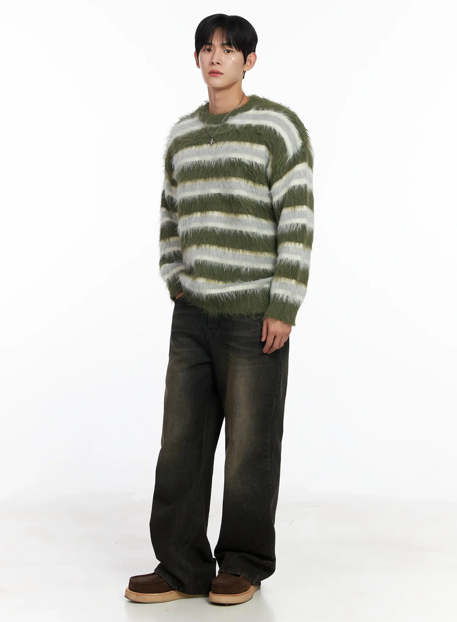 Men's Black Semi-Flared Jeans IJ521 - Image 2