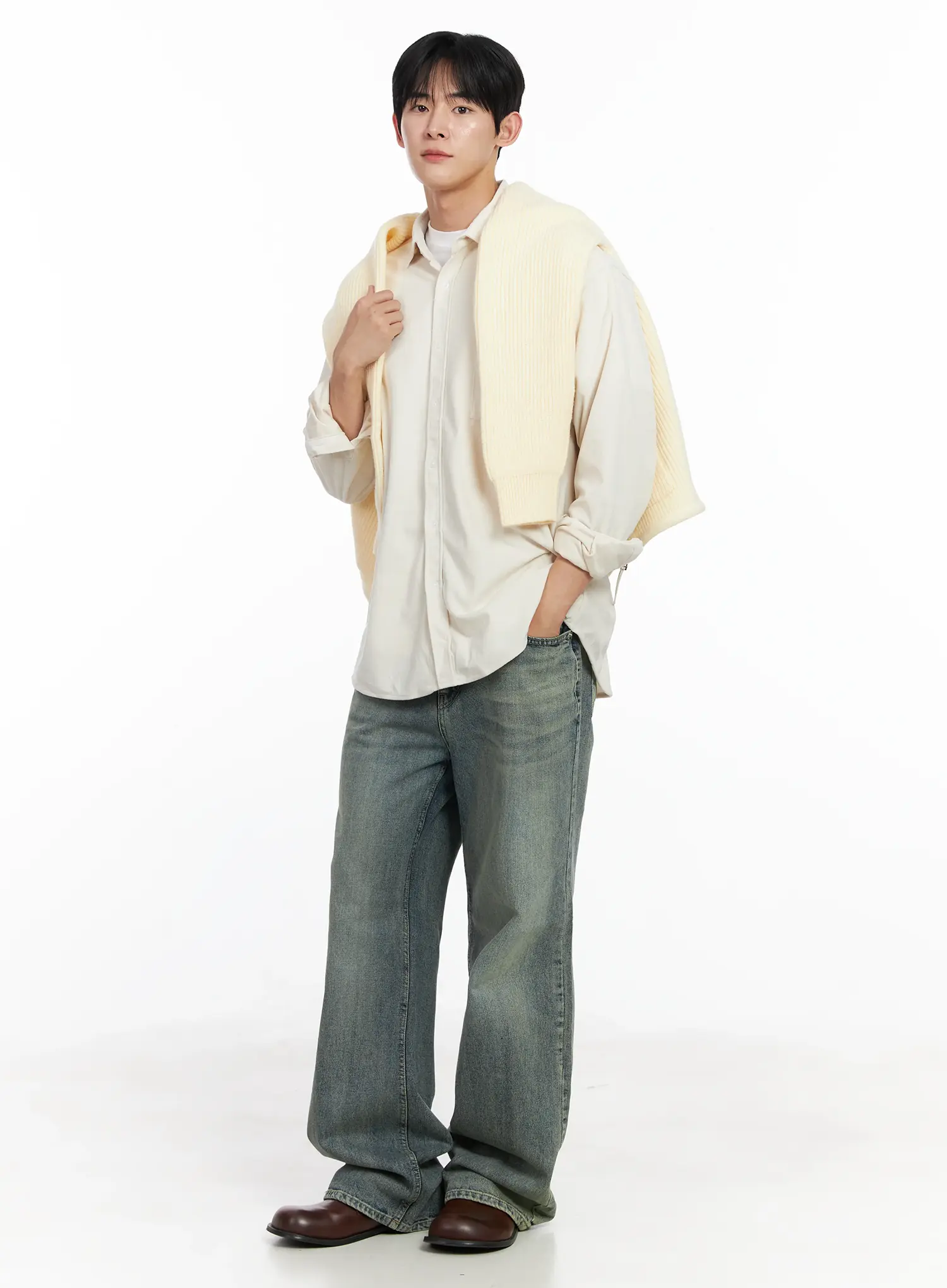 Men's Blue Washed Semi-Flared Jeans IJ521 - Image 9