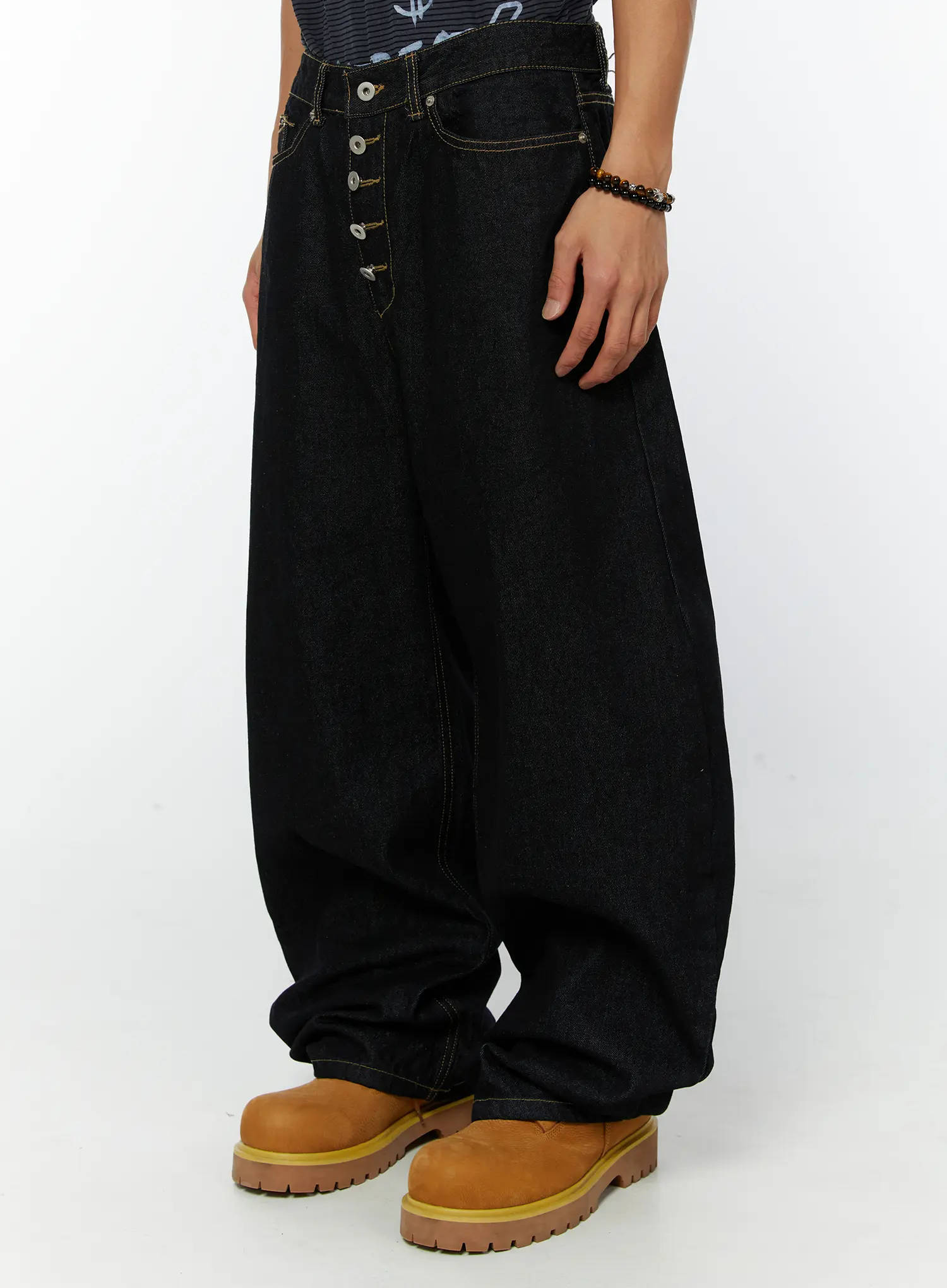 Men's Buttoned Baggy Jeans IY508 - Image 9