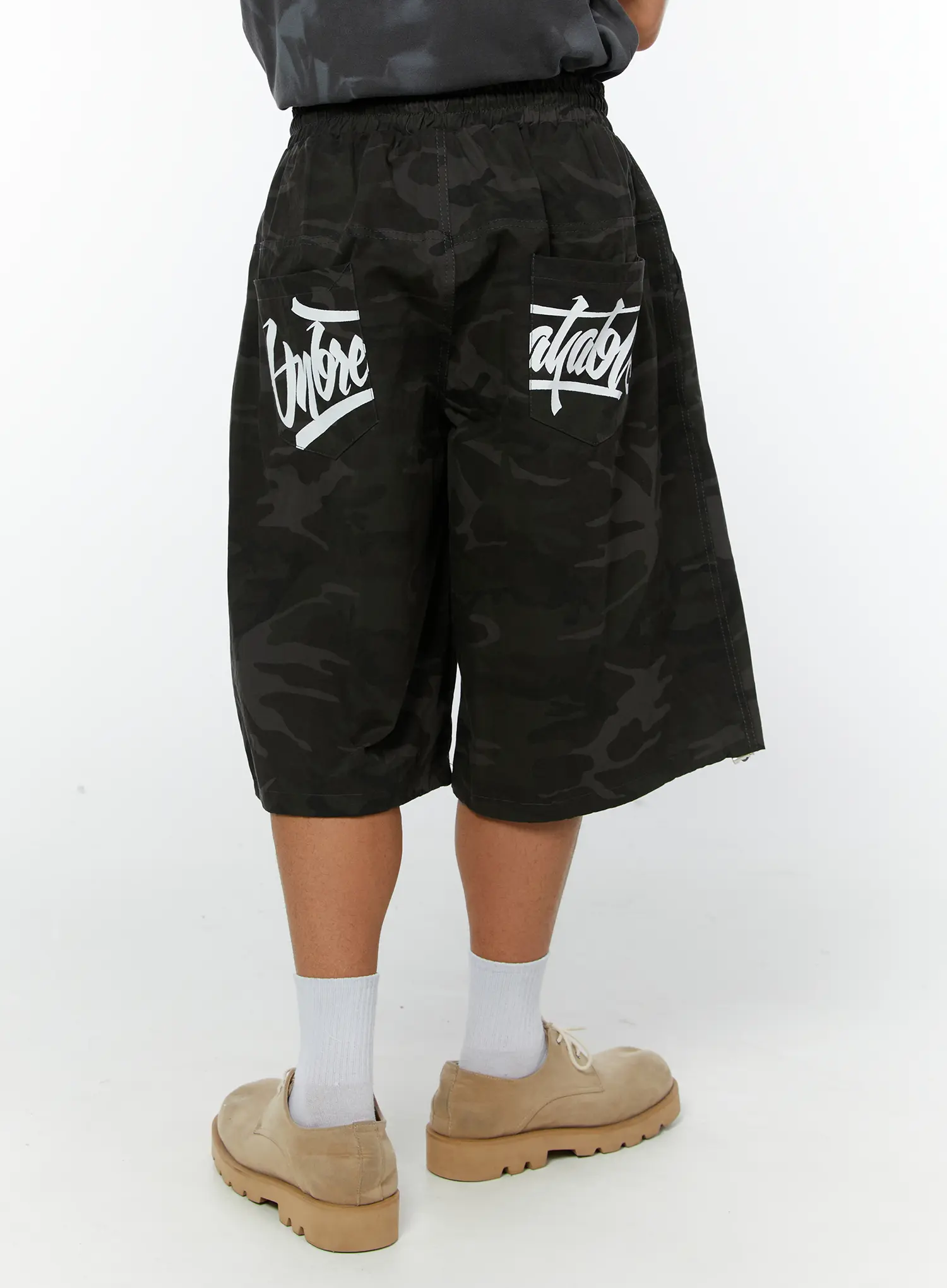 Men's Camo Bermuda Shorts (Dark Gray) IY513 - Image 2