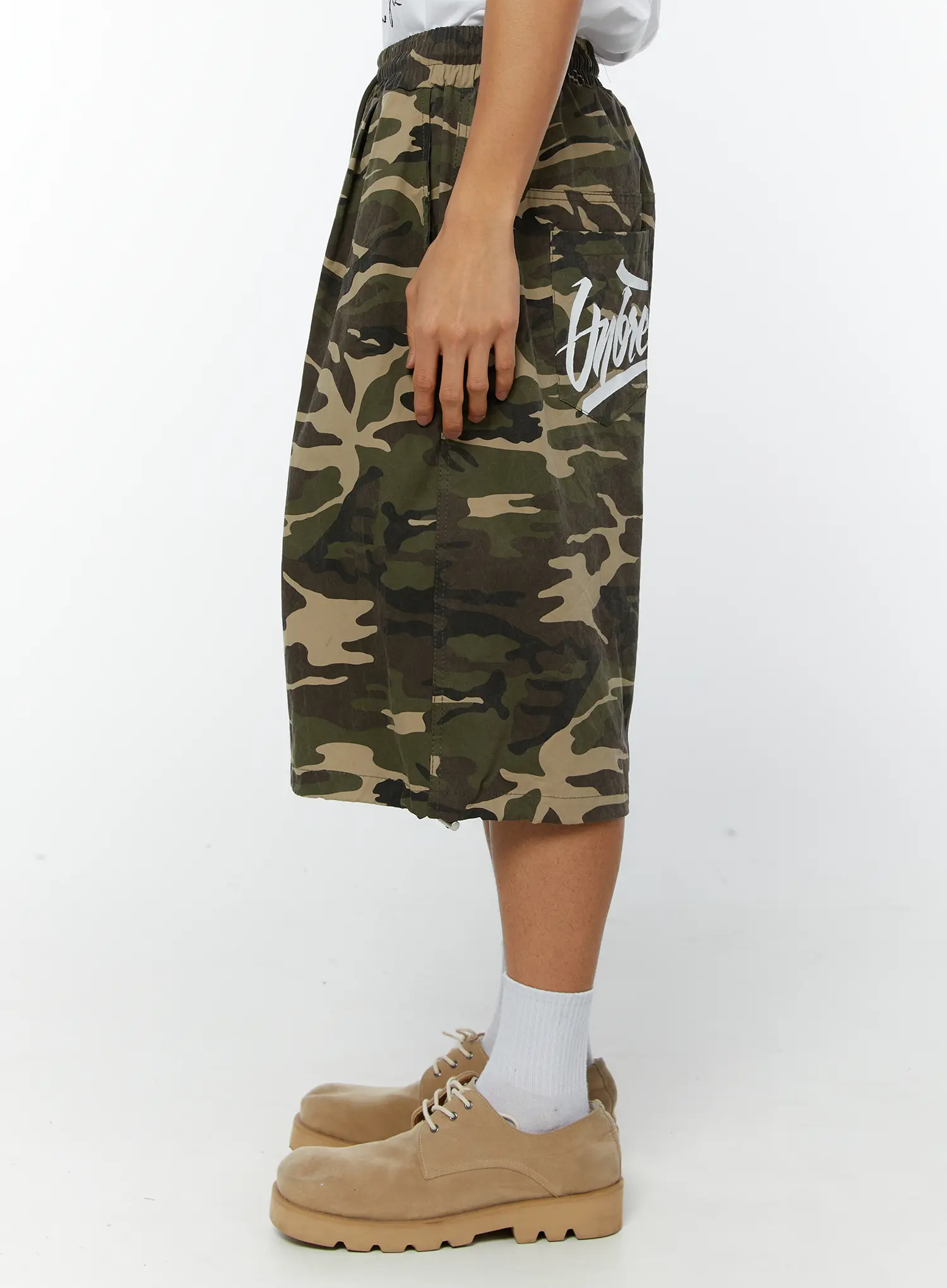 Men's Camo Bermuda Shorts IY514 - Image 9