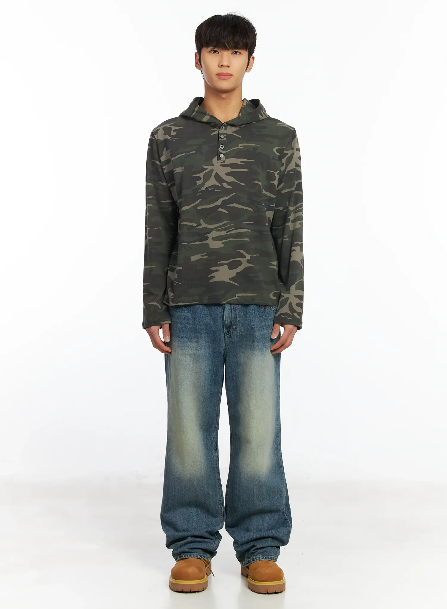 Men's Camo Henley Hoodie IF504 - Image 3