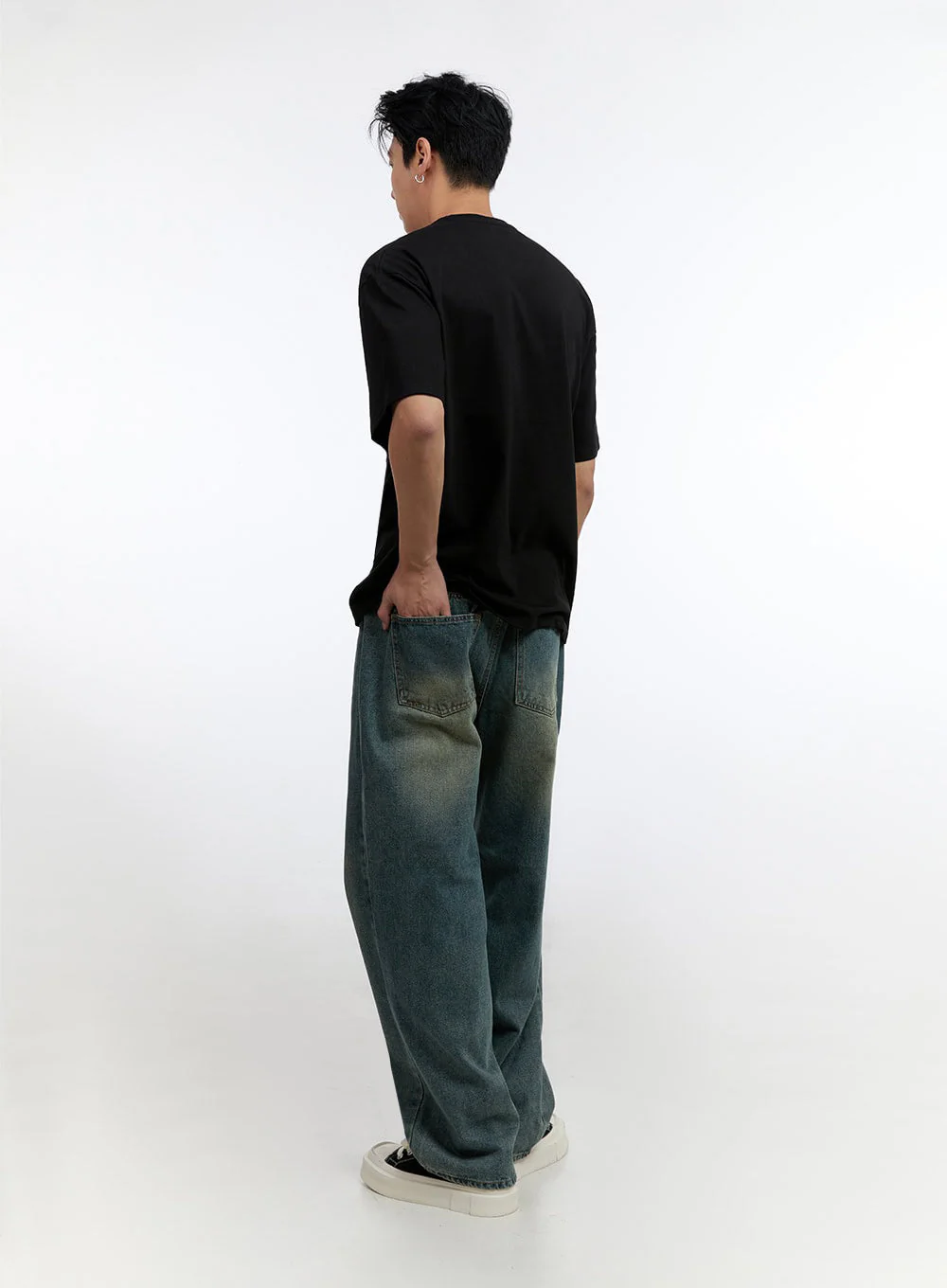 Men's Classic Loose Fit T-Shirt IO428 - Image 8