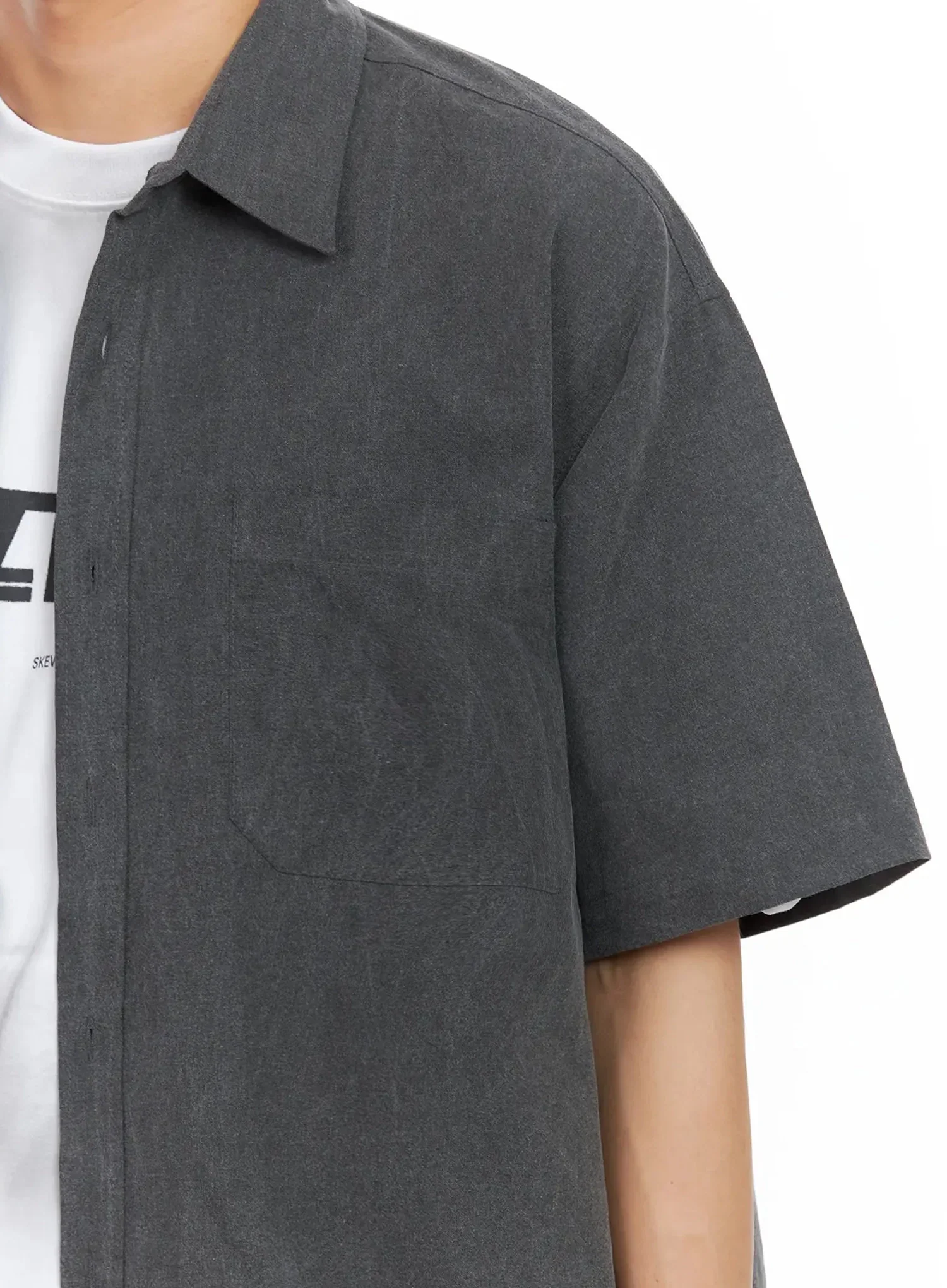 Men's Collared Short-Sleeve Button-Up Top IL516 - Image 4