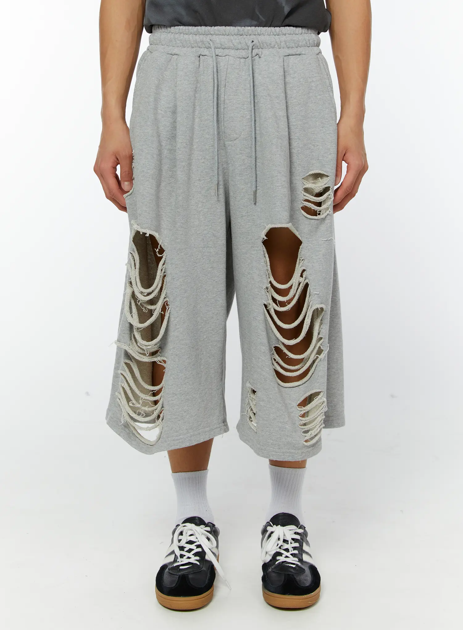 Men's Distressed Bermuda Shorts (Gray) IY513 - Image 3