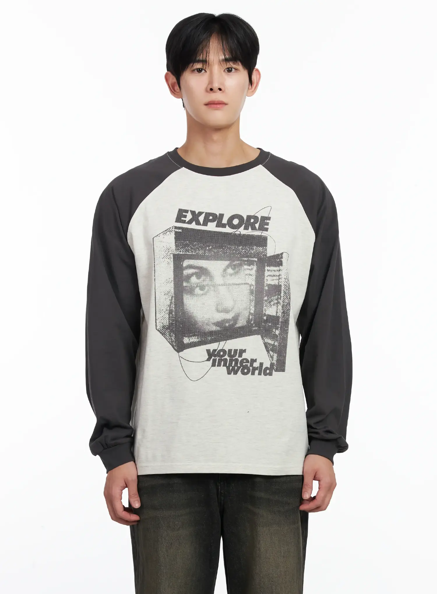 Men's Explore Graphic Long Sleeve Tee IJ521 - Image 11