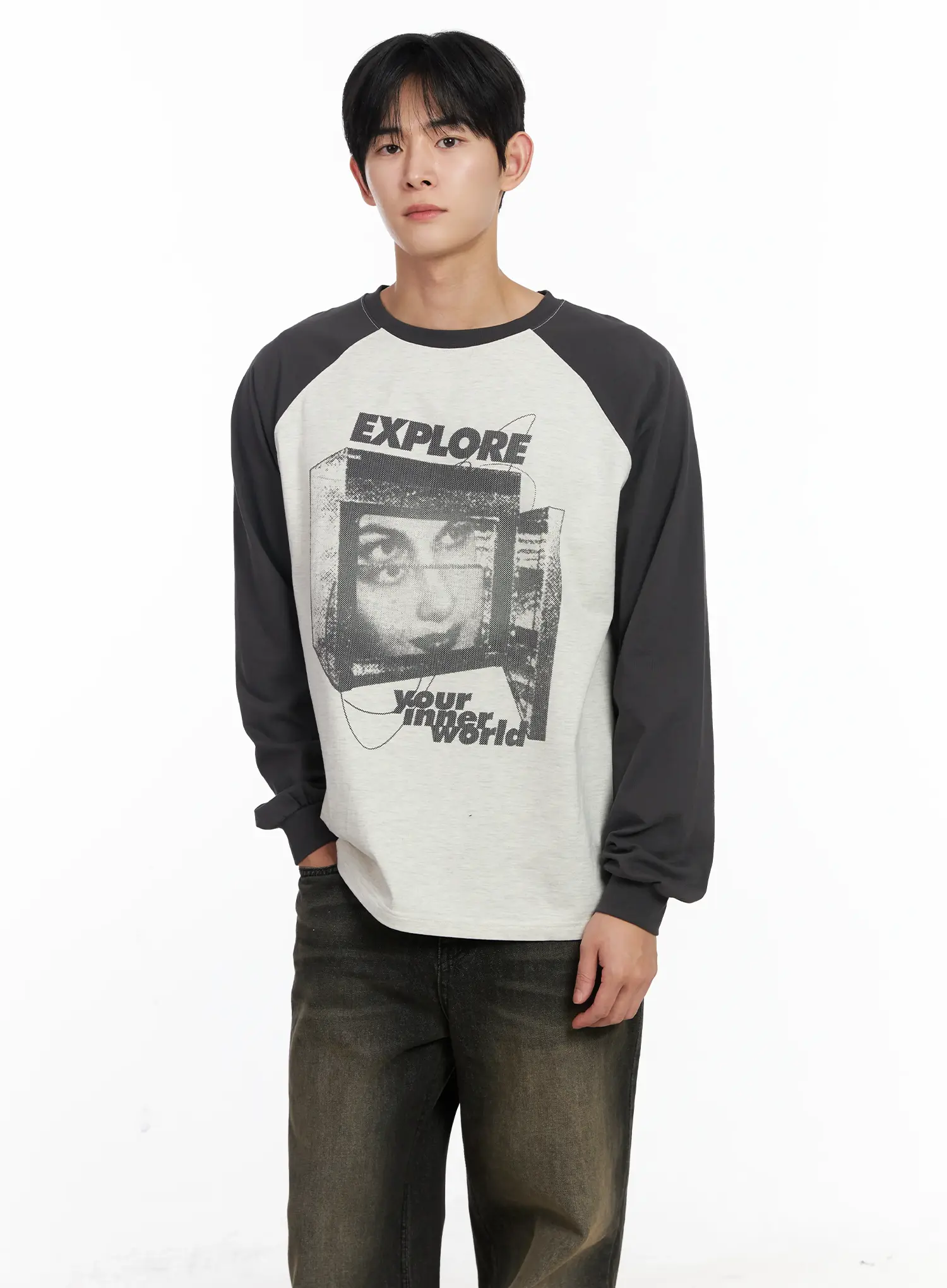 Men's Explore Graphic Long Sleeve Tee IJ521 - Image 6