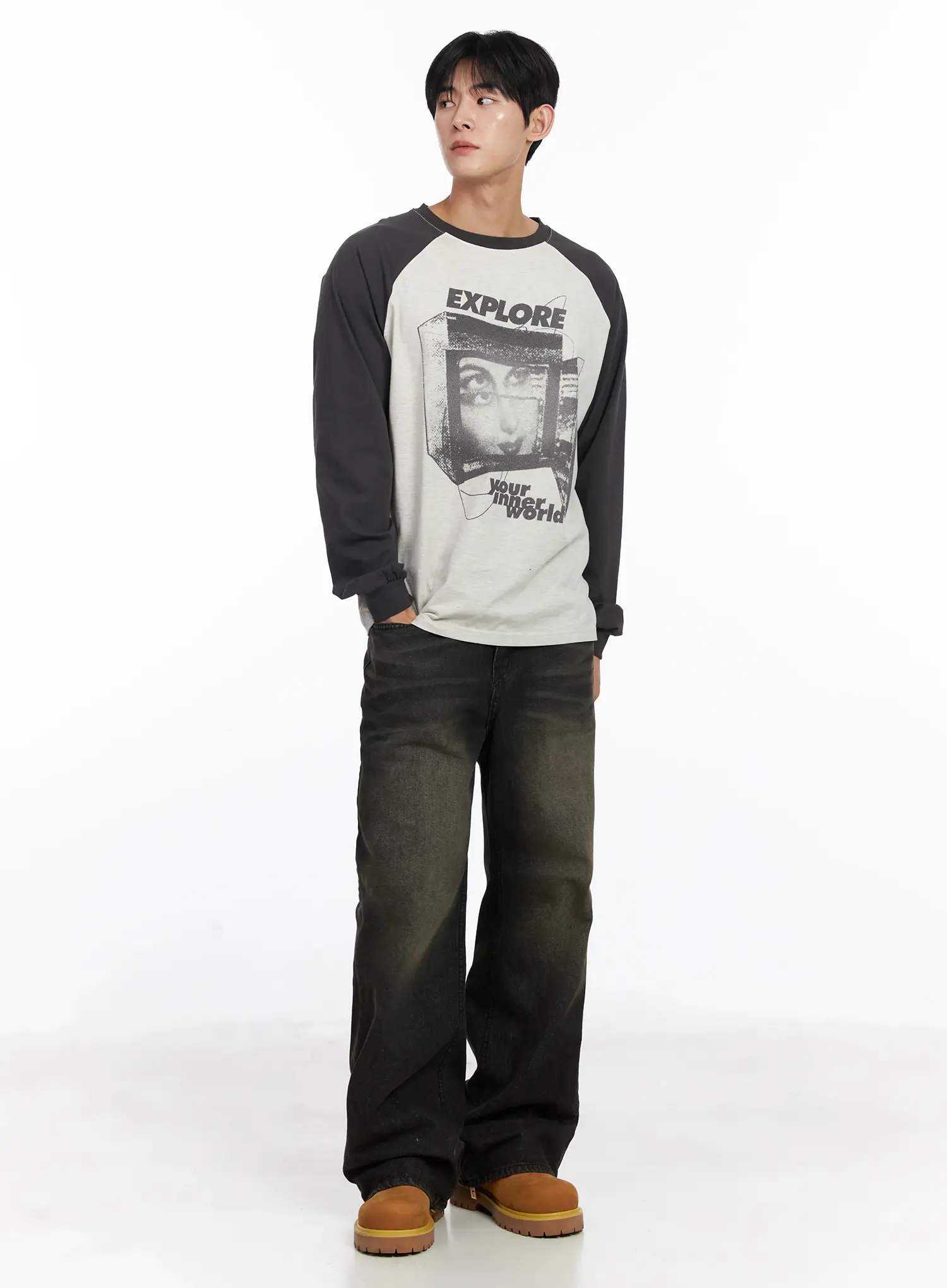 Men's Explore Graphic Long Sleeve Tee IJ521 - Image 7