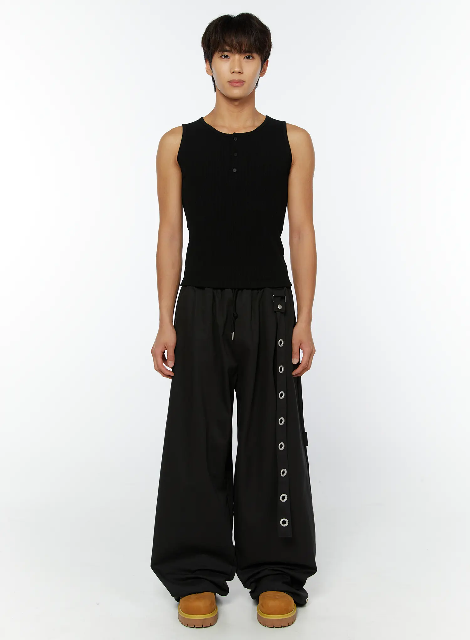 Men's Eyelet Detail Wide-Leg Pants IY508 (Black) - Image 3
