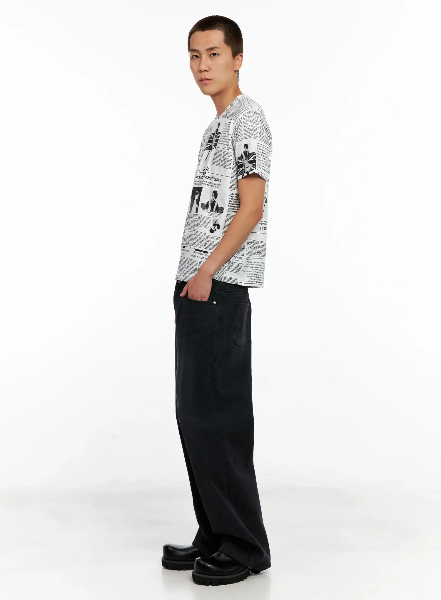 Men's Newspaper Graphic Tee IG511 - Image 9