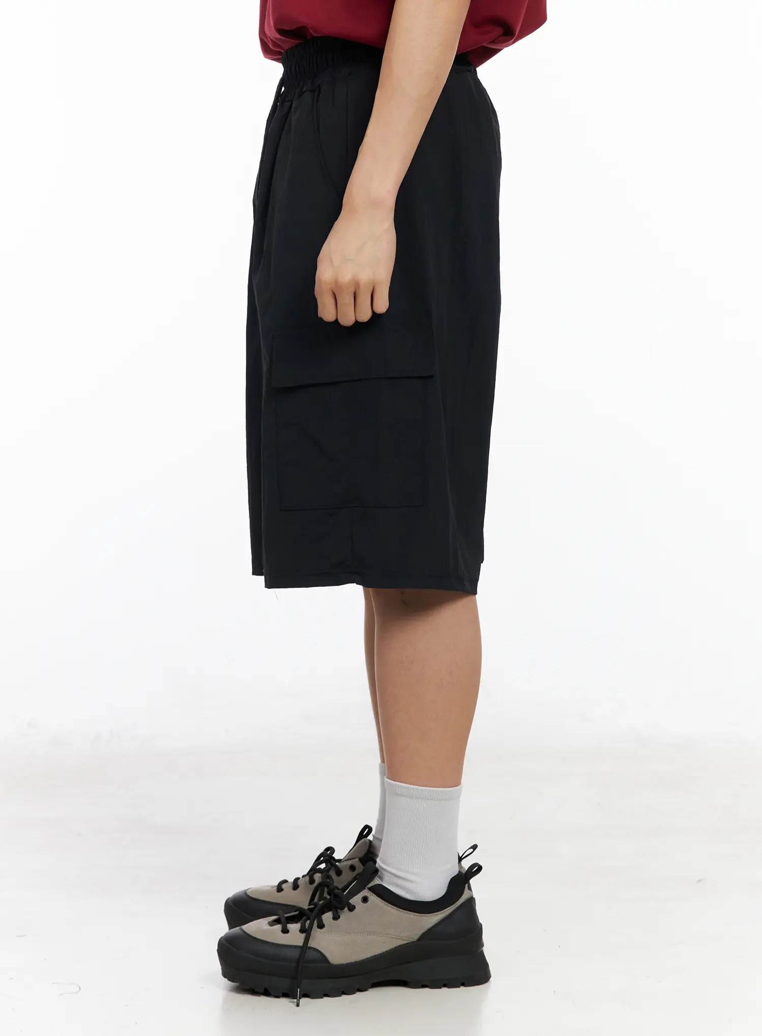 Men's Nylon Cargo Bermuda Shorts IA502 - Image 5