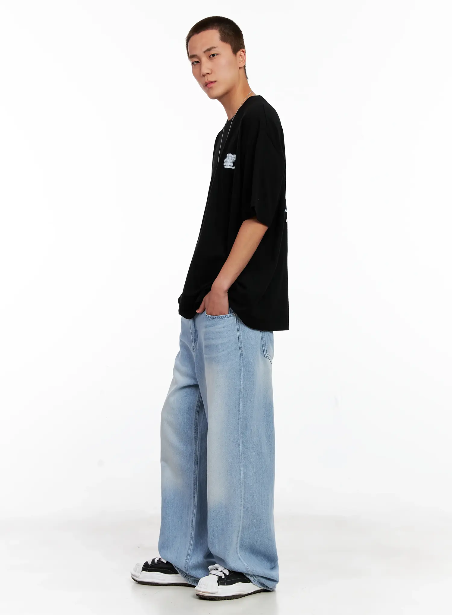 Men's Oversized Blurred Graphic Tee IG508 - Image 14