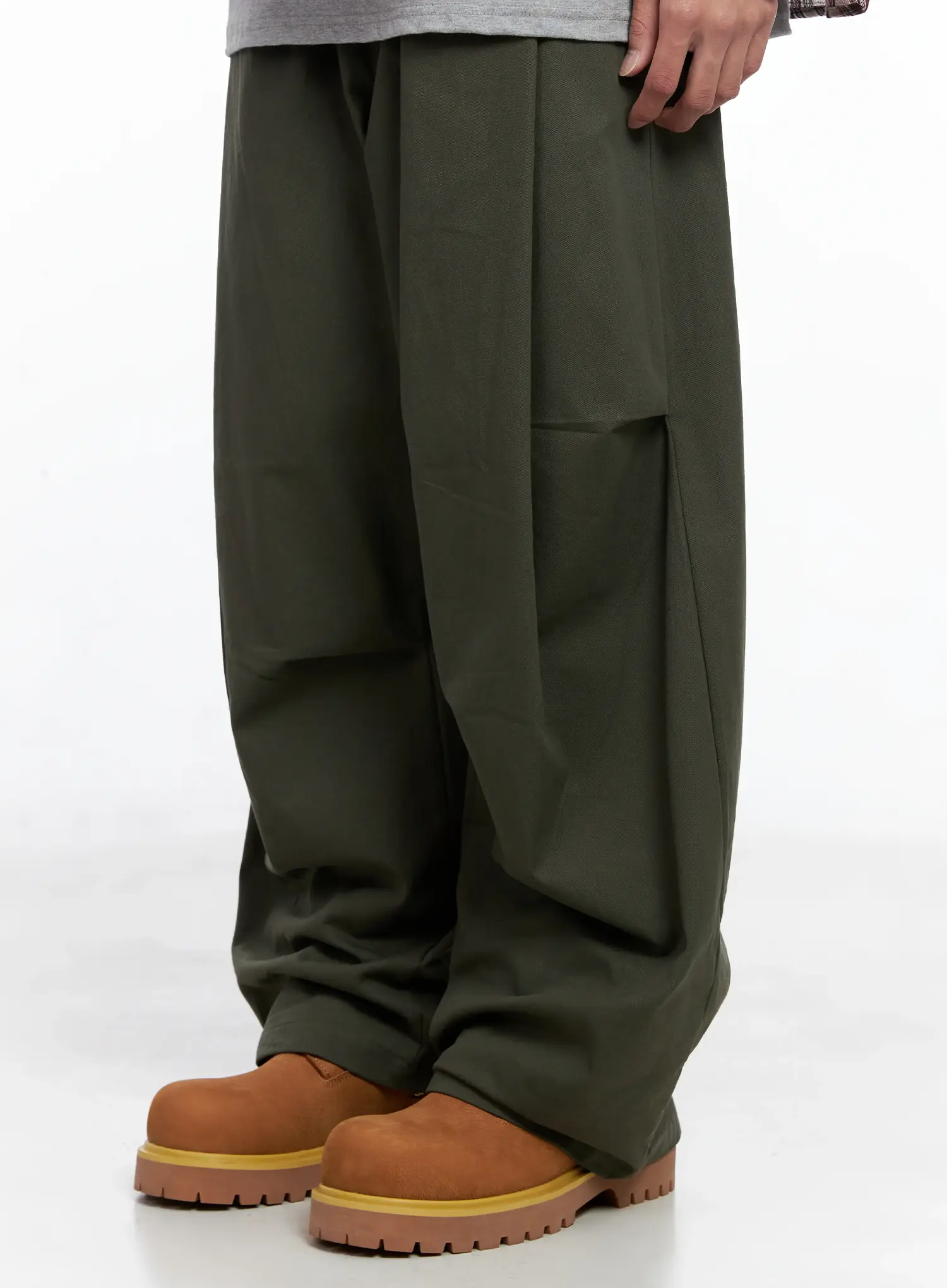 Men's Pintuck Wide-Leg Pants IO506 - Image 4