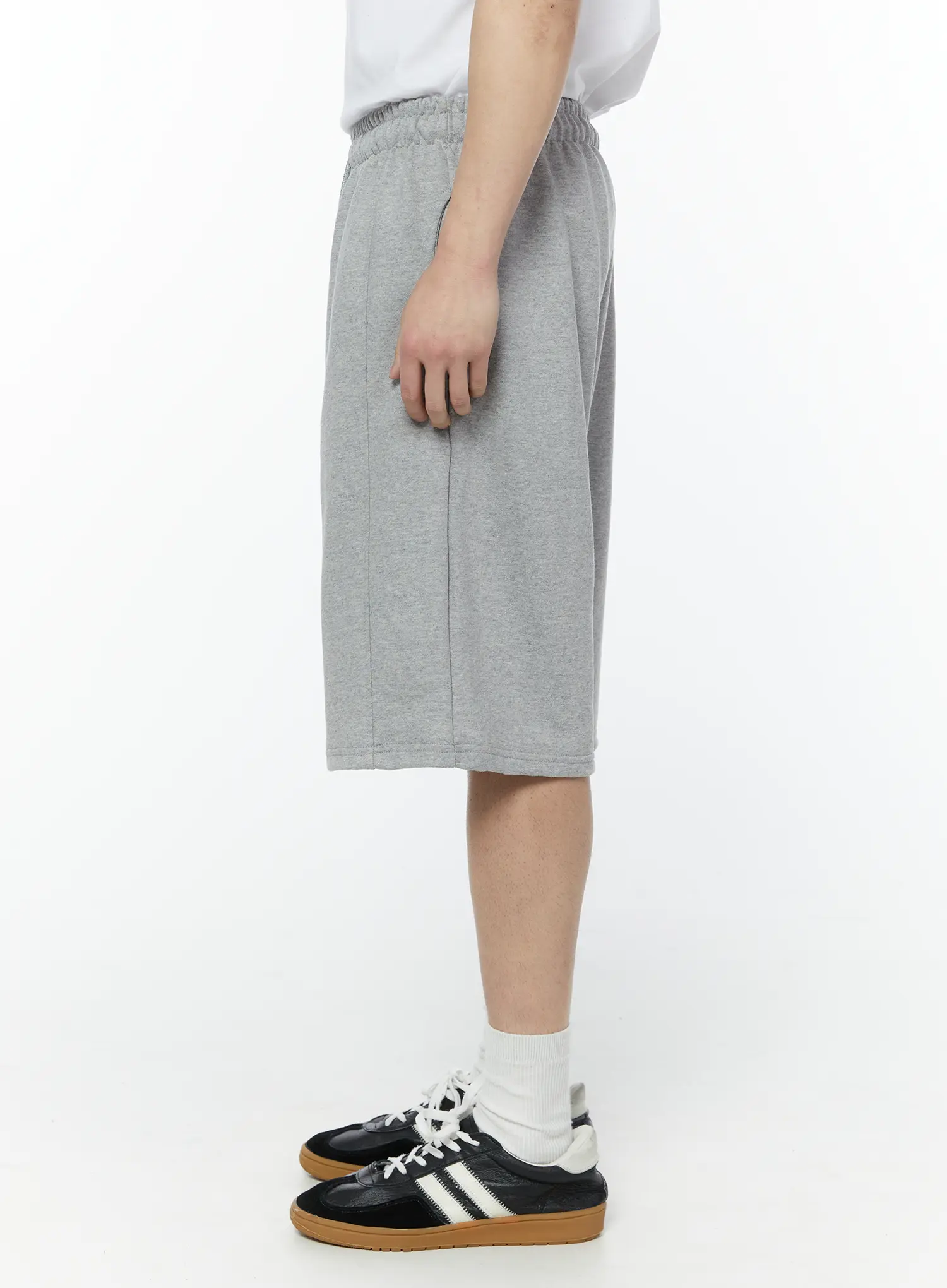 Men's Side Slit Bermuda Sweat Shorts (Gray) IY504 - Image 4