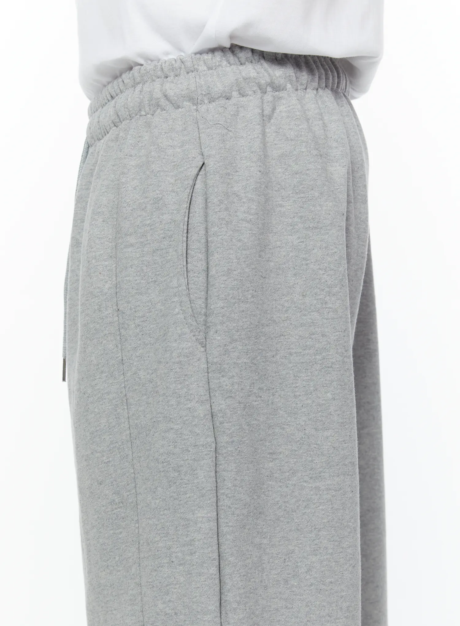 Men's Side Slit Bermuda Sweat Shorts (Gray) IY504 - Image 5